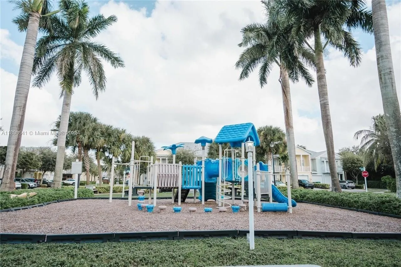 7406 NW 108th Path, #7406