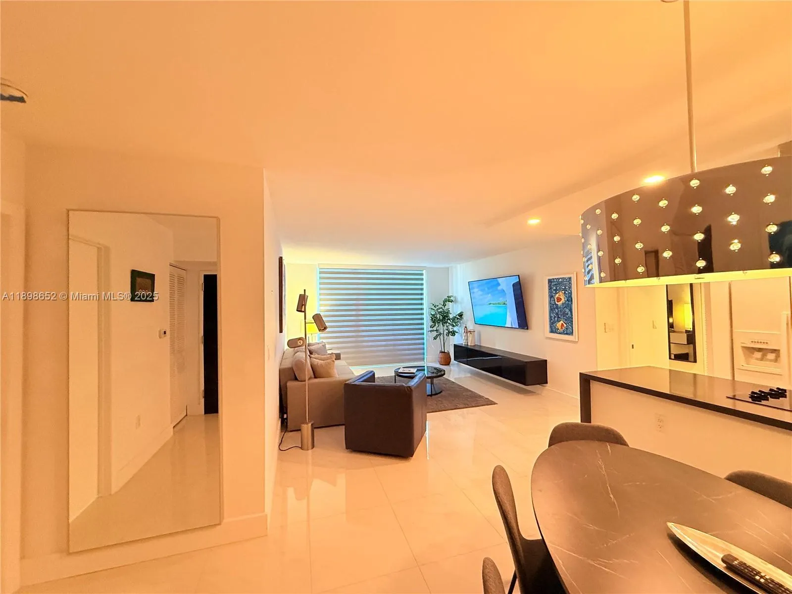 90 Alton Rd, #909