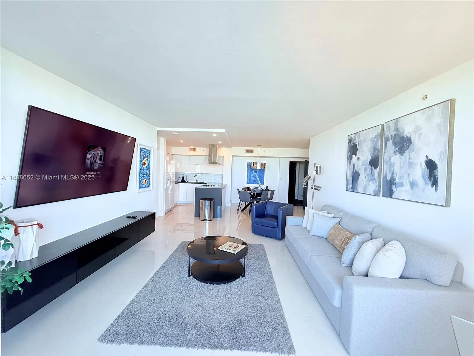 90 Alton Rd, #909
