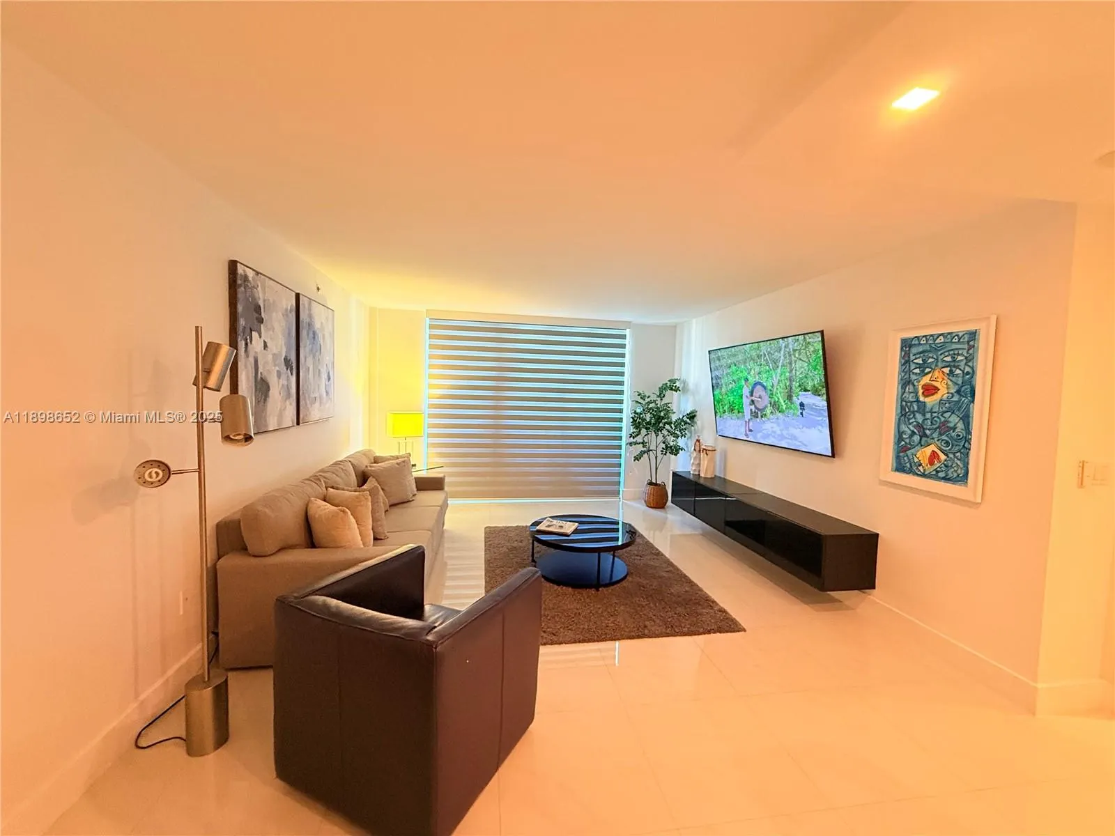 90 Alton Rd, #909