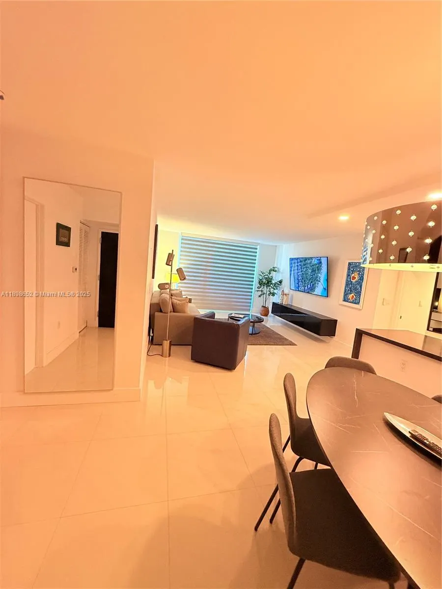 90 Alton Rd, #909