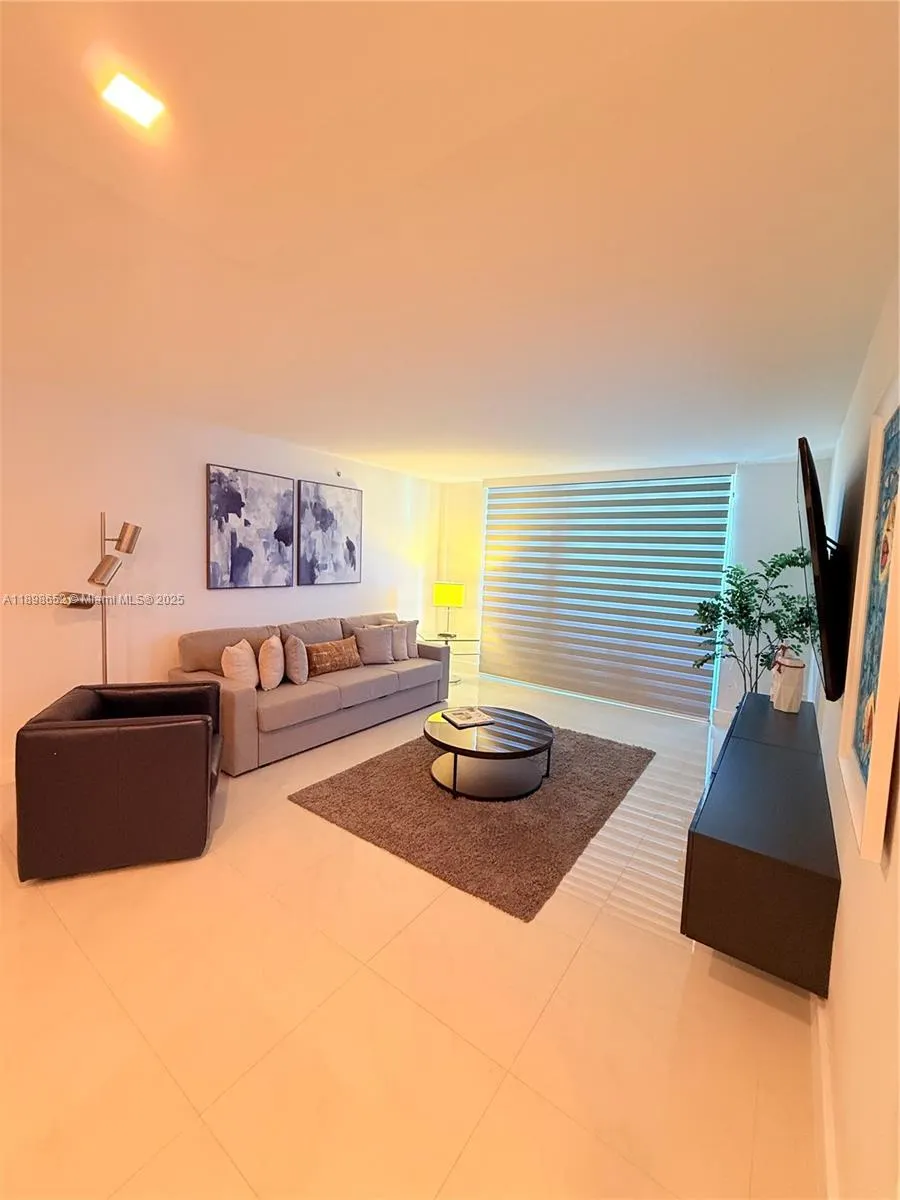 90 Alton Rd, #909