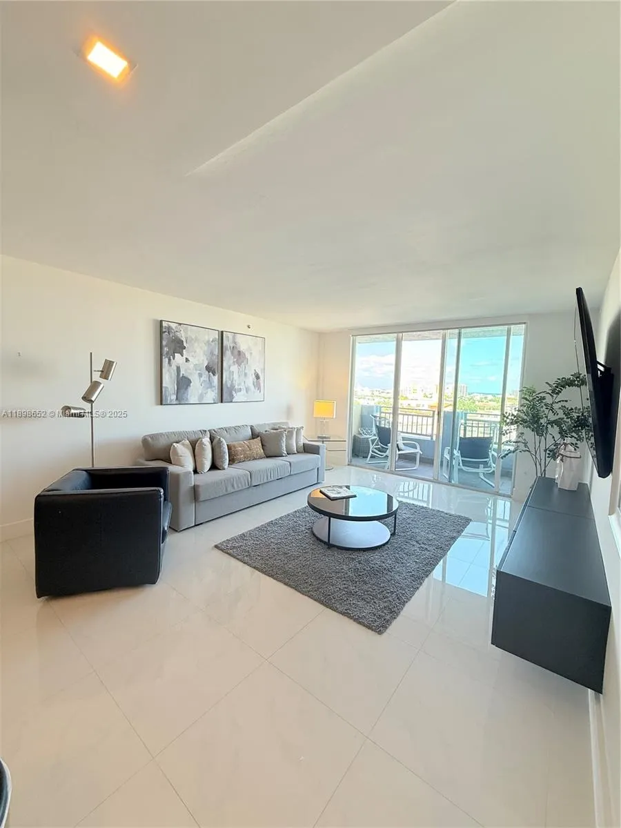 90 Alton Rd, #909