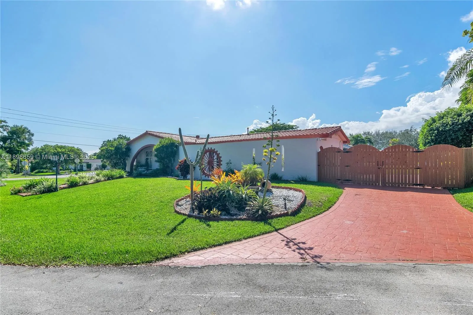 17320 SW 89th Ave