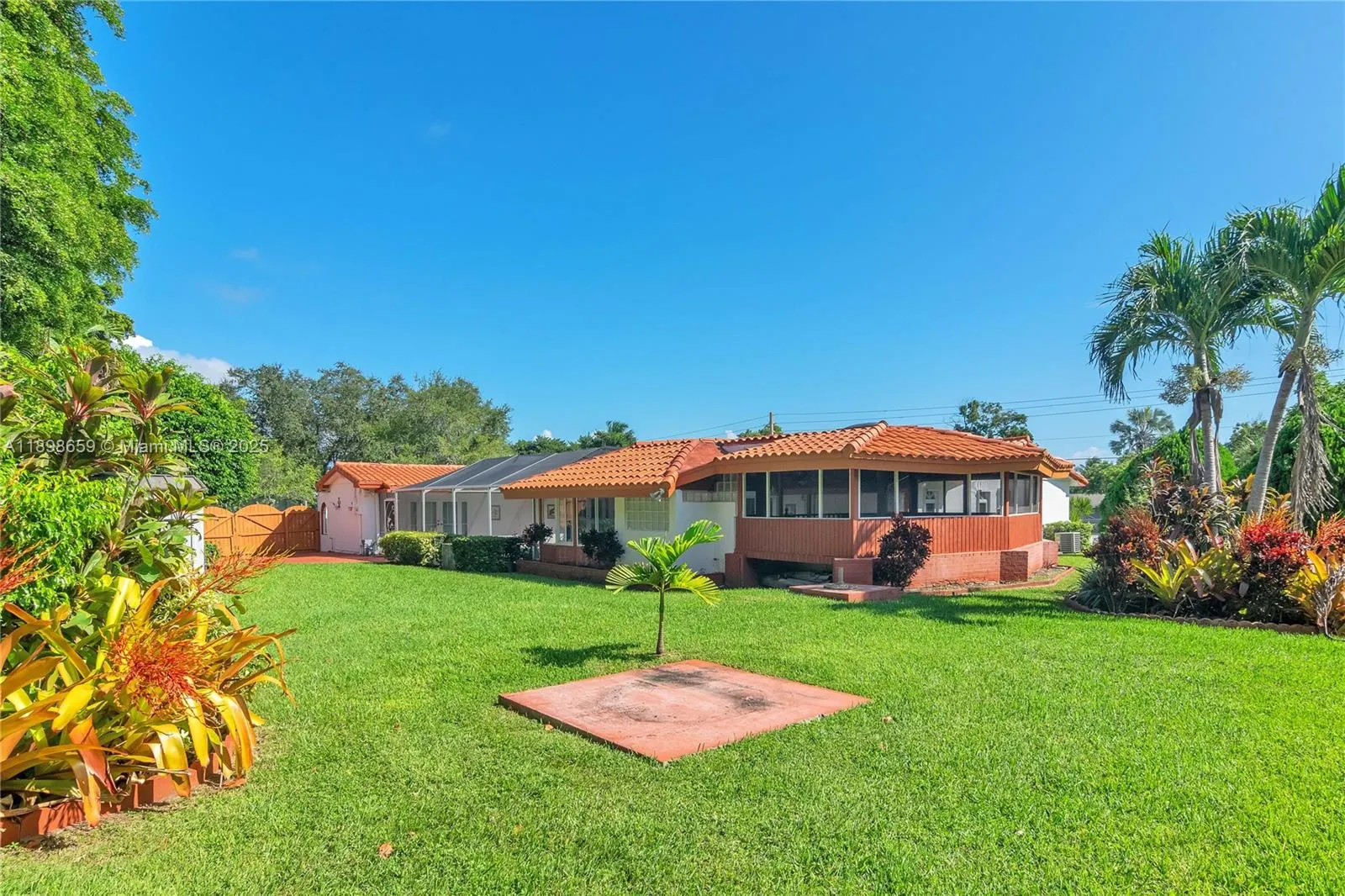 17320 SW 89th Ave