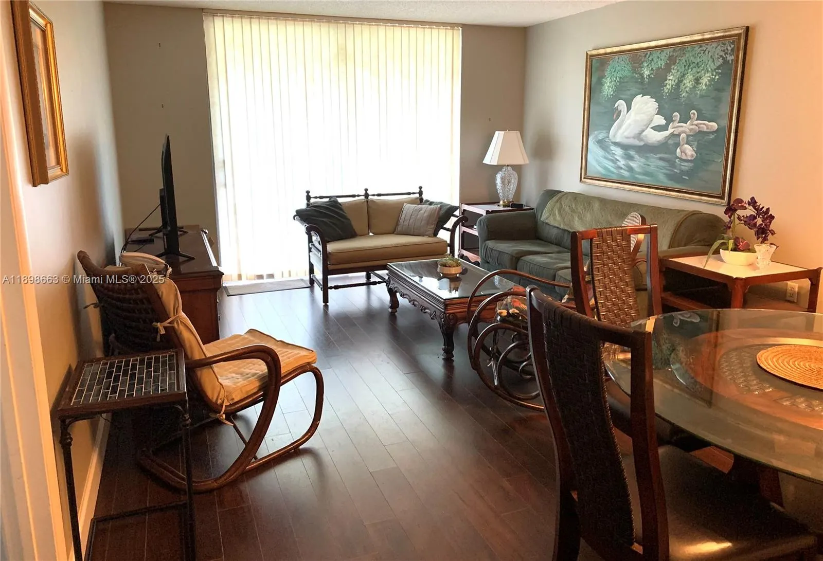 900 Colony Point Cir, #305