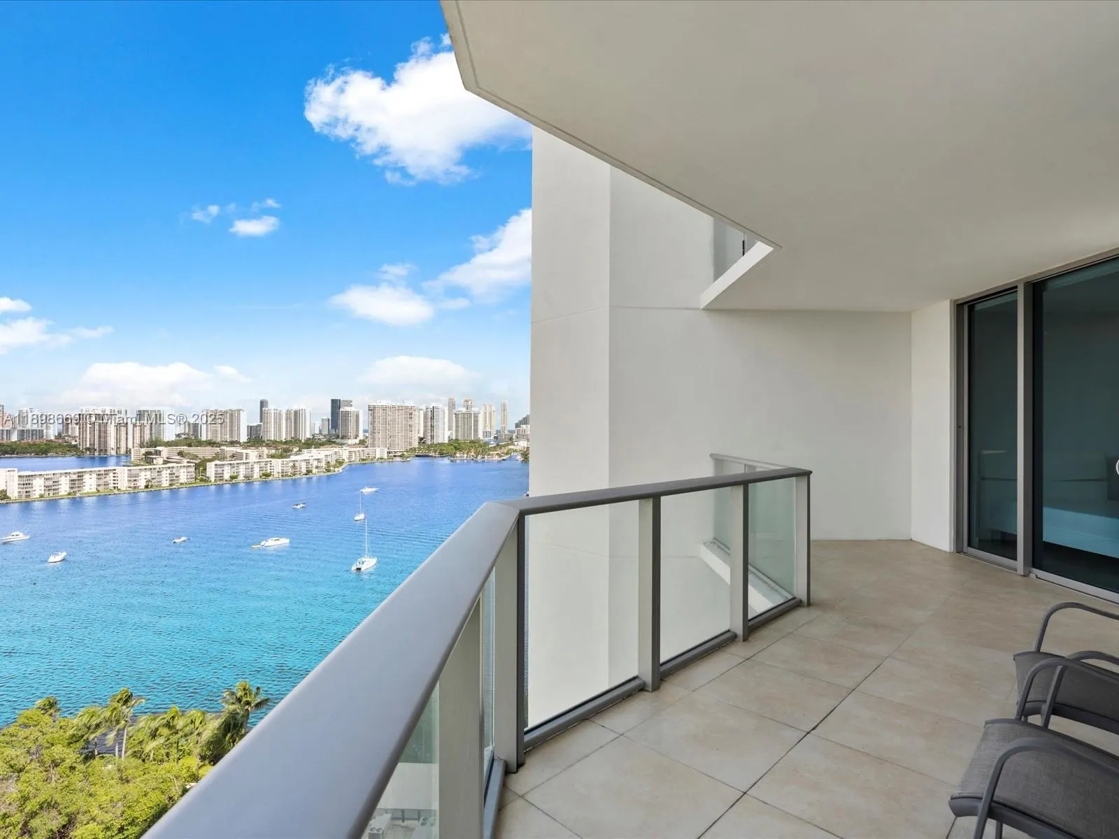 17301 Biscayne Blvd, #1704