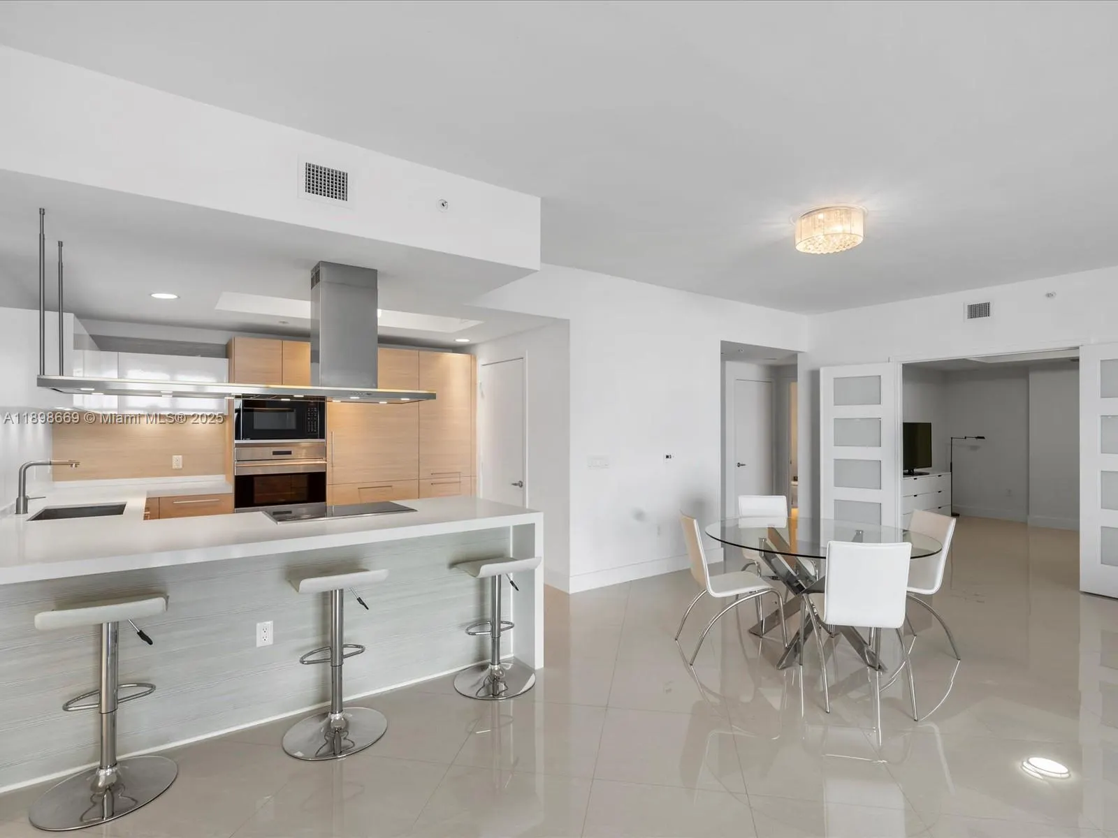 17301 Biscayne Blvd, #1704