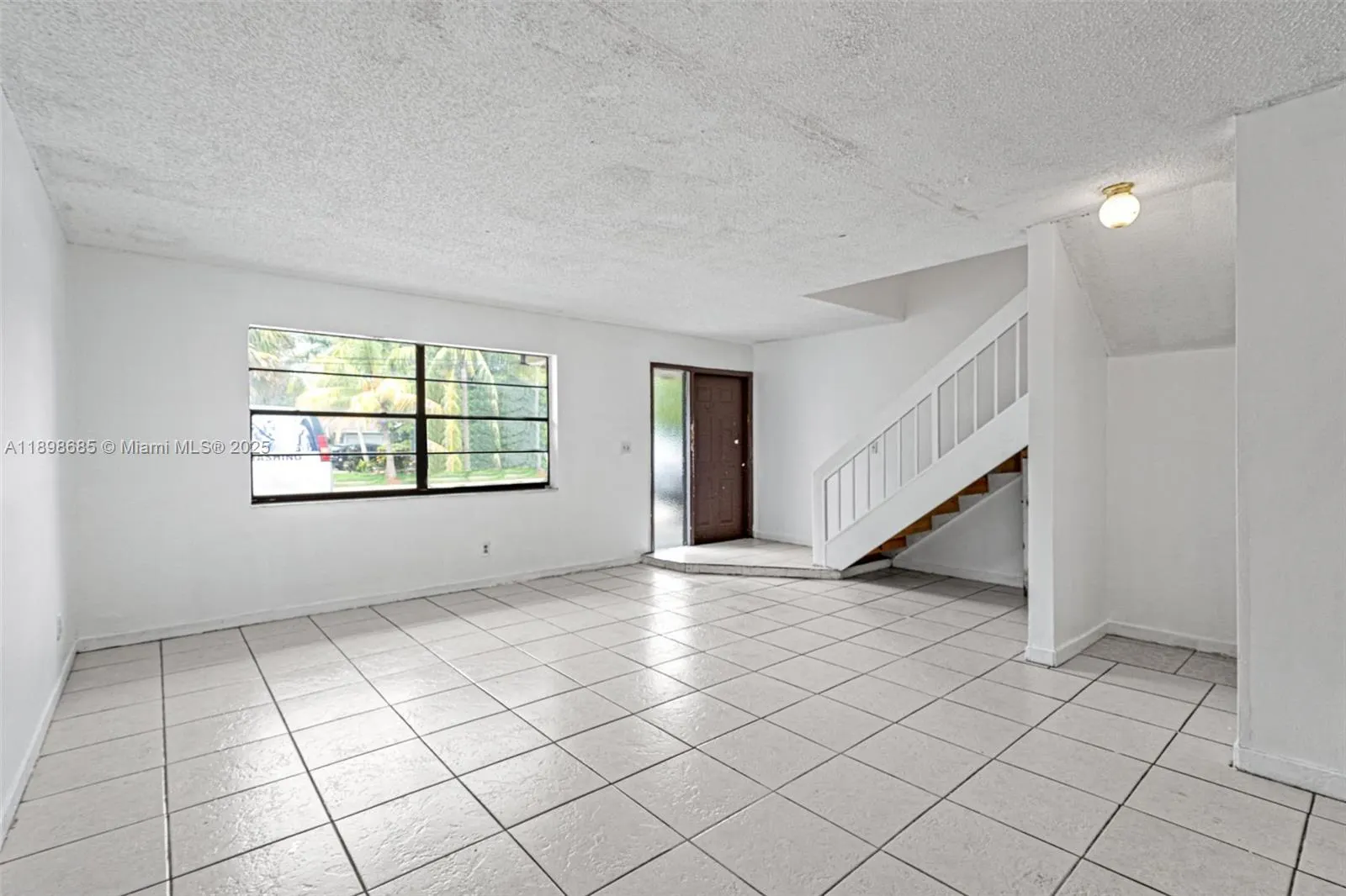941 SW 20th Ct