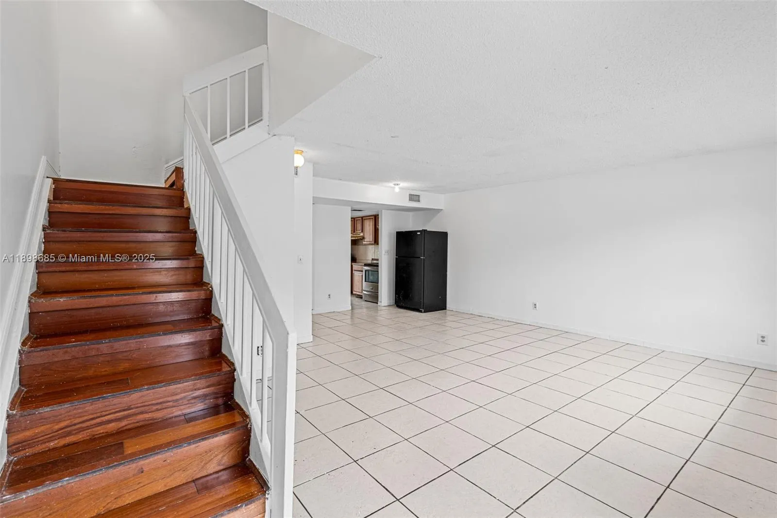 941 SW 20th Ct