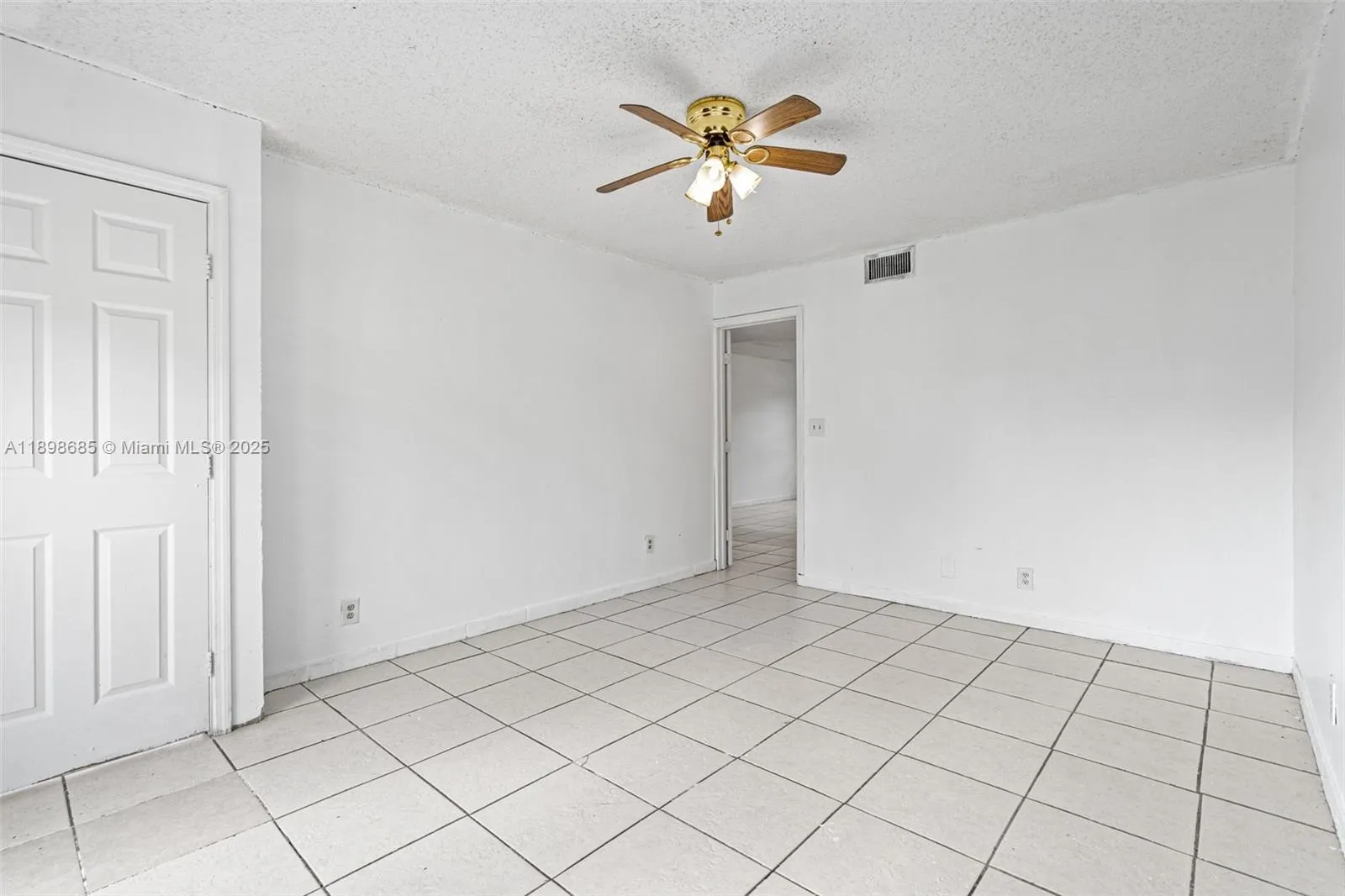 941 SW 20th Ct