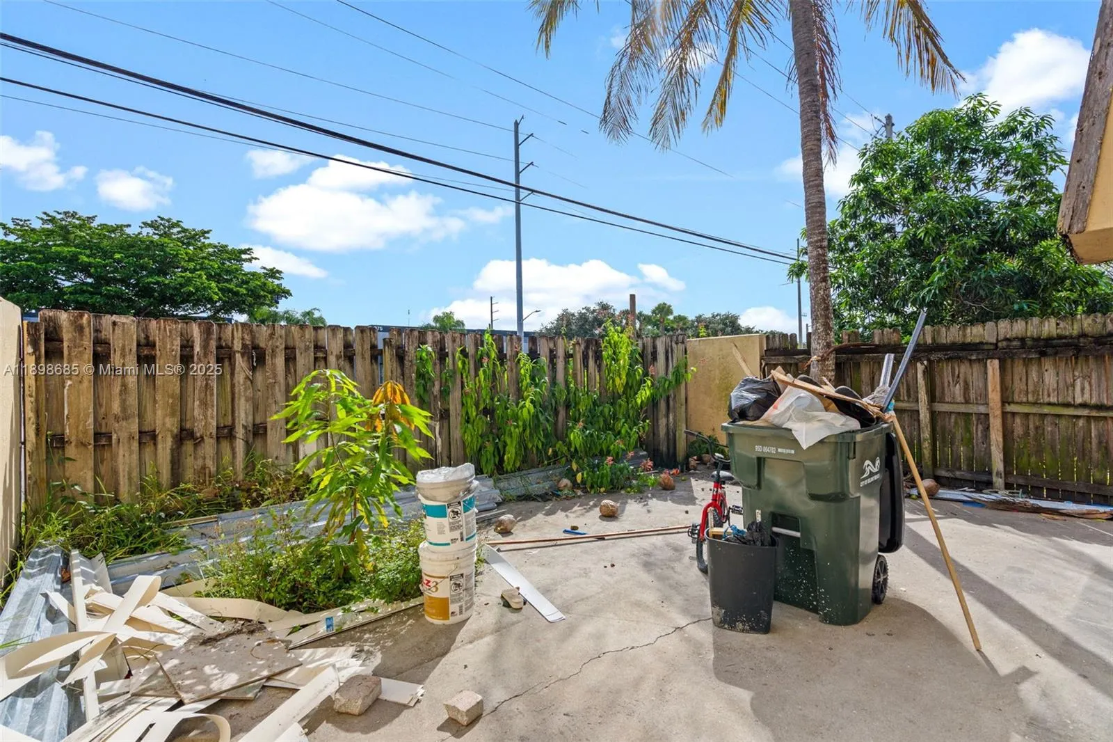 941 SW 20th Ct