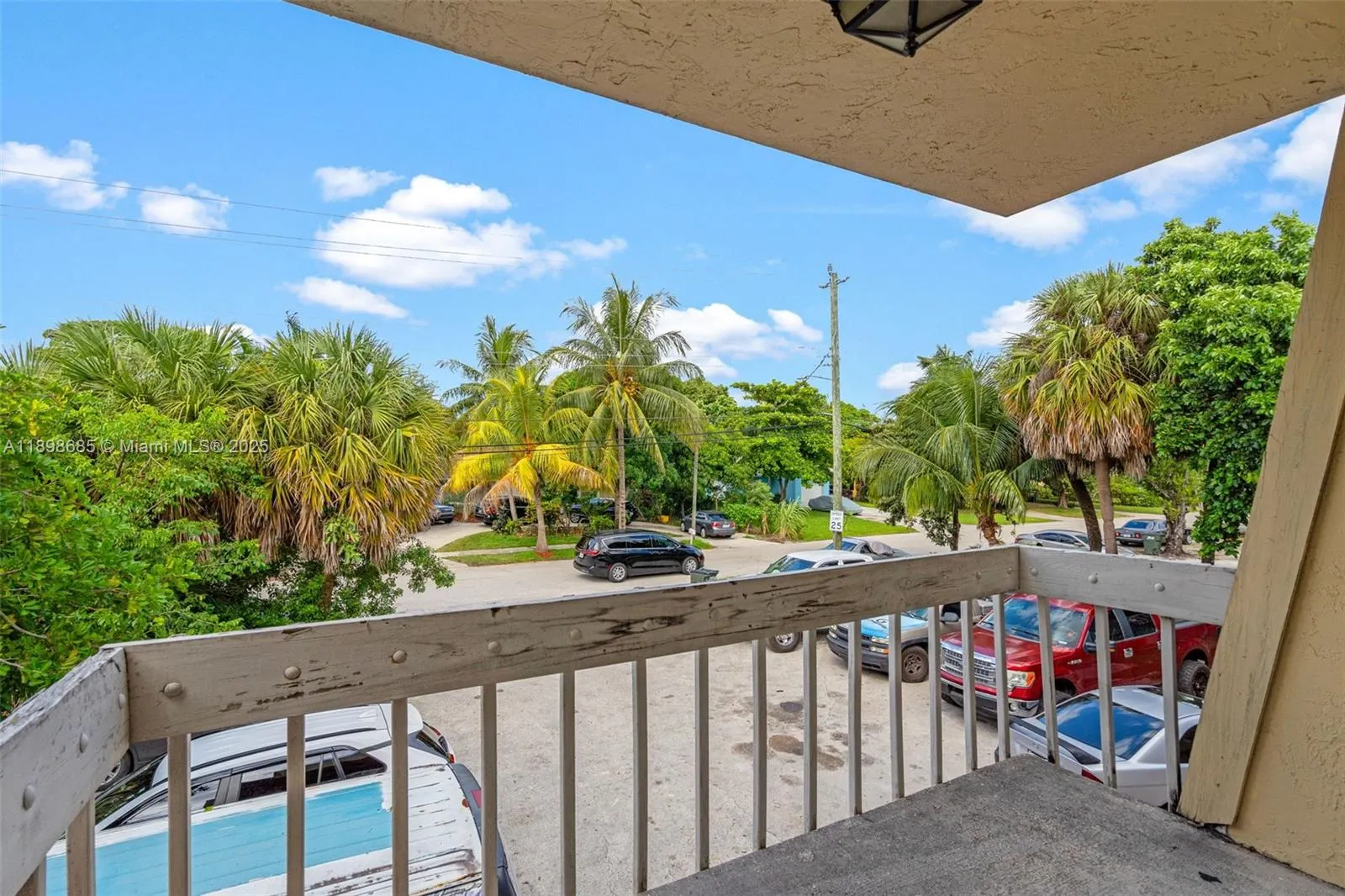 941 SW 20th Ct