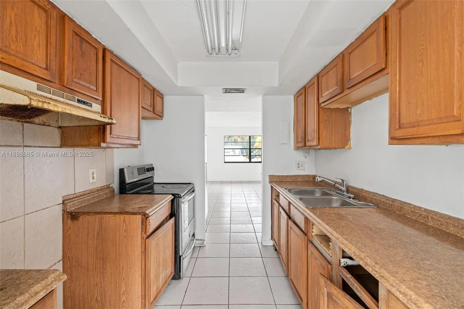 941 SW 20th Ct