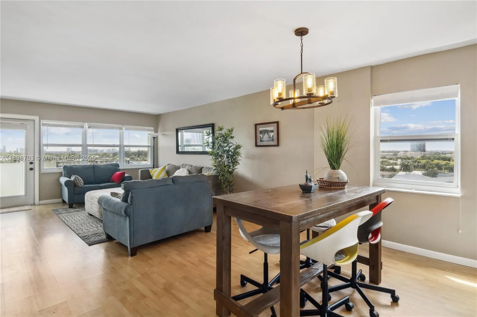 401 Golden Isles Dr, #1012
