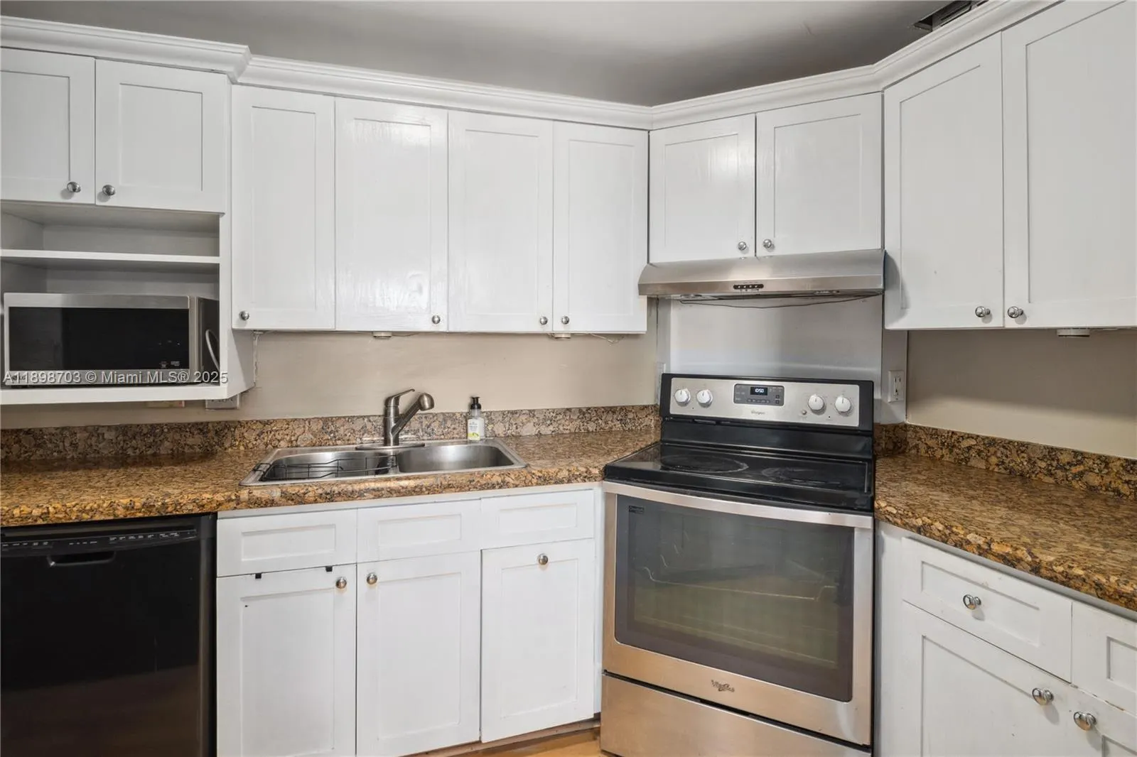 401 Golden Isles Dr, #1012