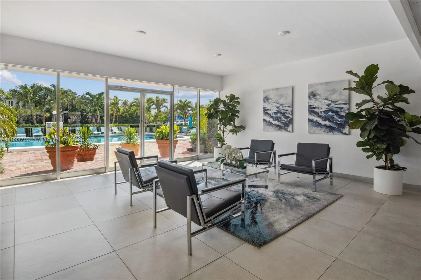 401 Golden Isles Dr, #1012