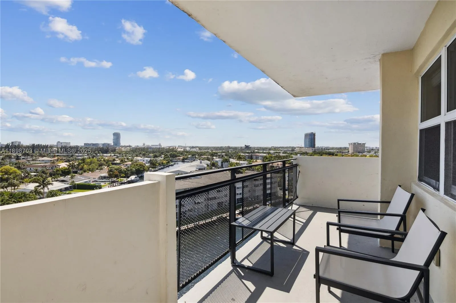 401 Golden Isles Dr, #1012