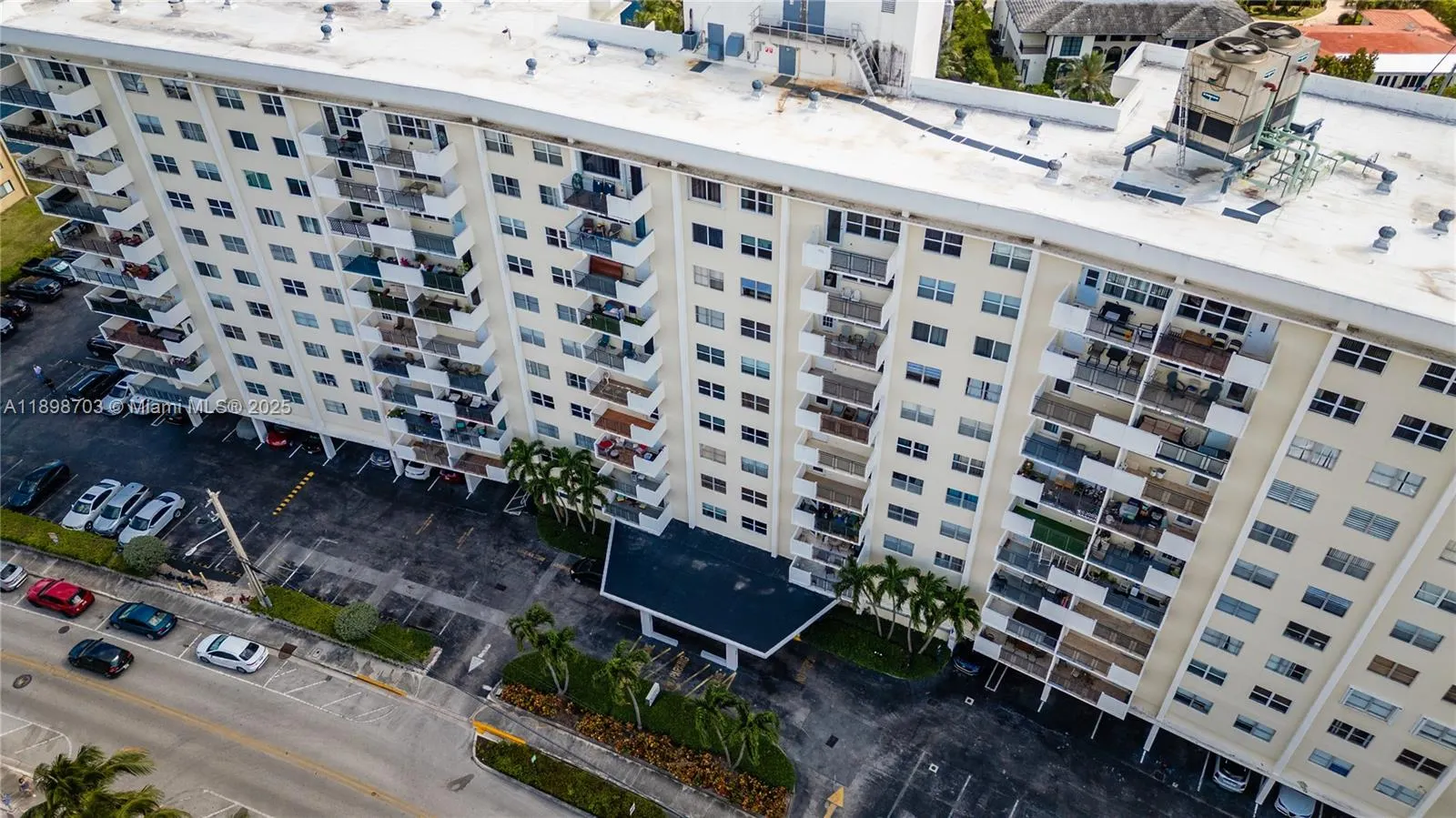 401 Golden Isles Dr, #1012