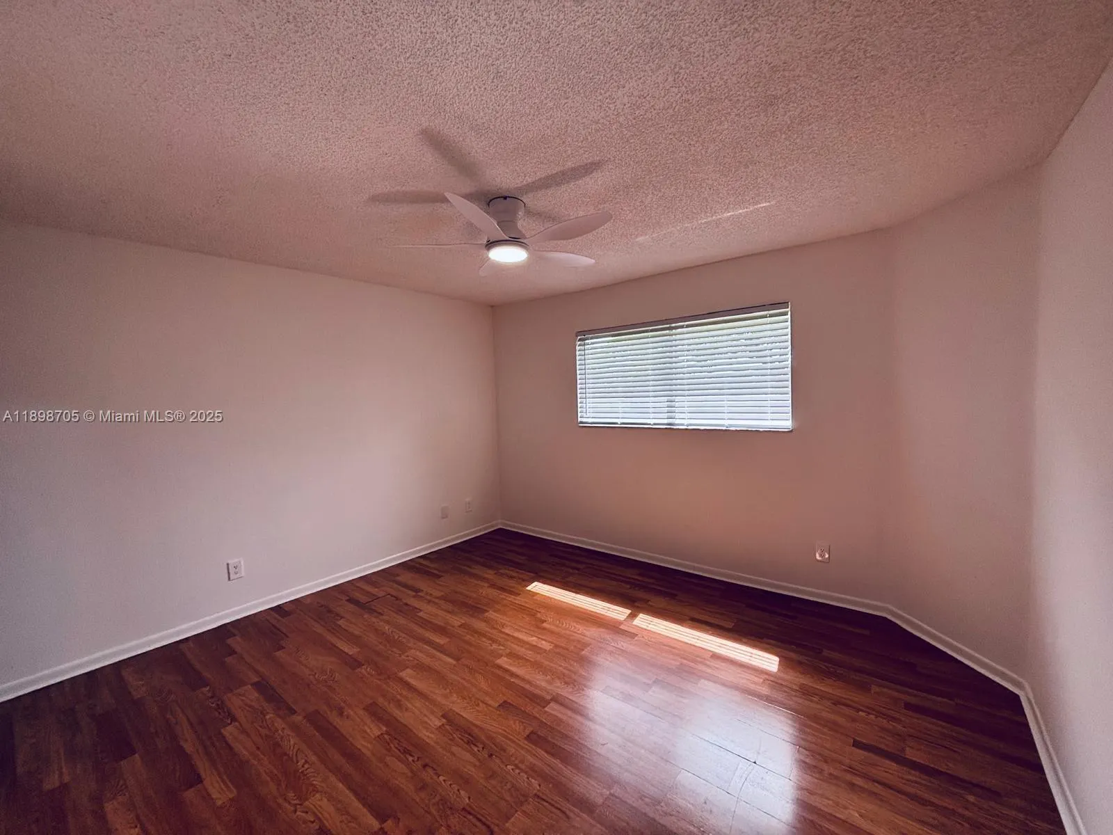 3453 NW 44th St, #105