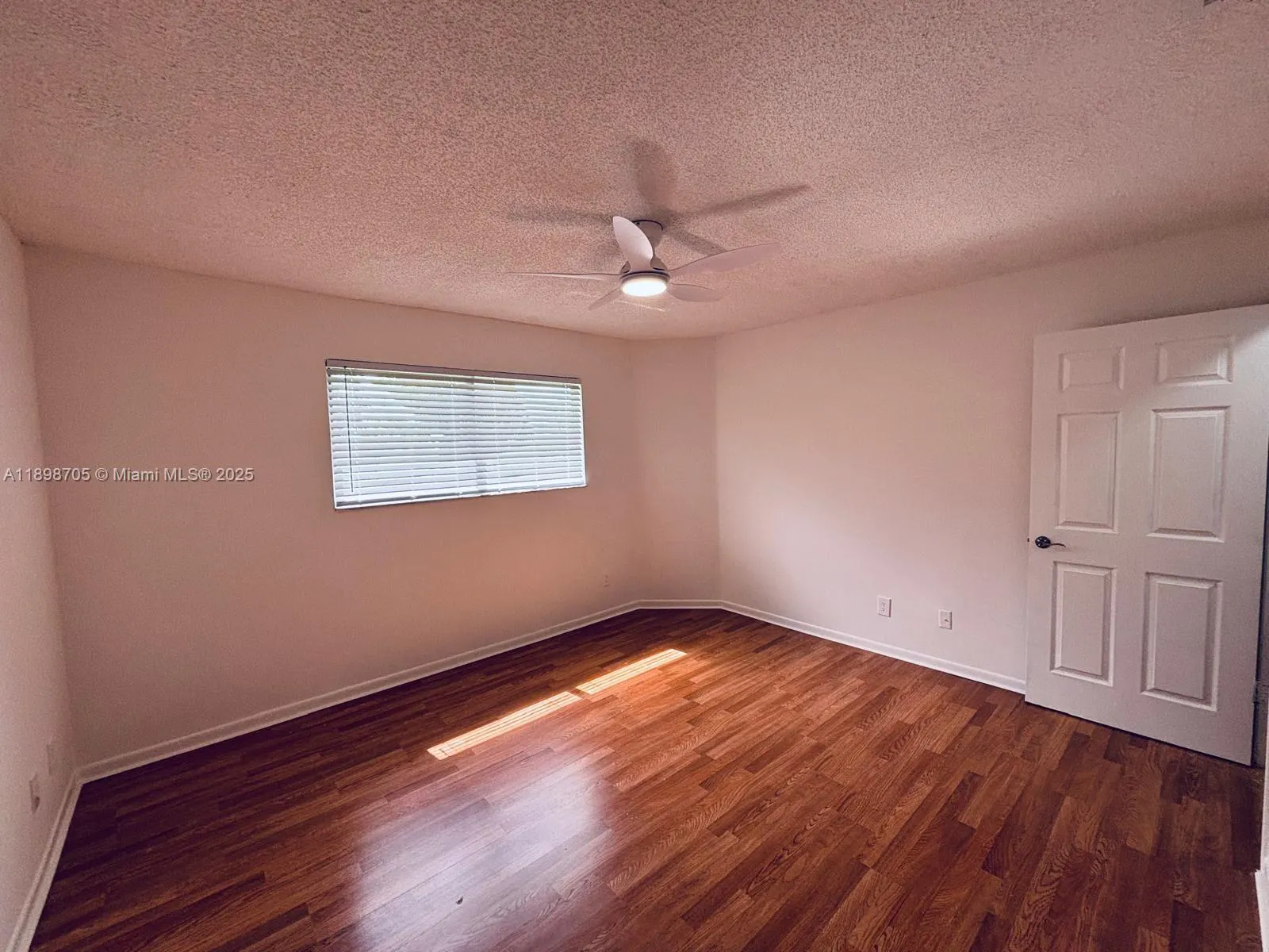 3453 NW 44th St, #105