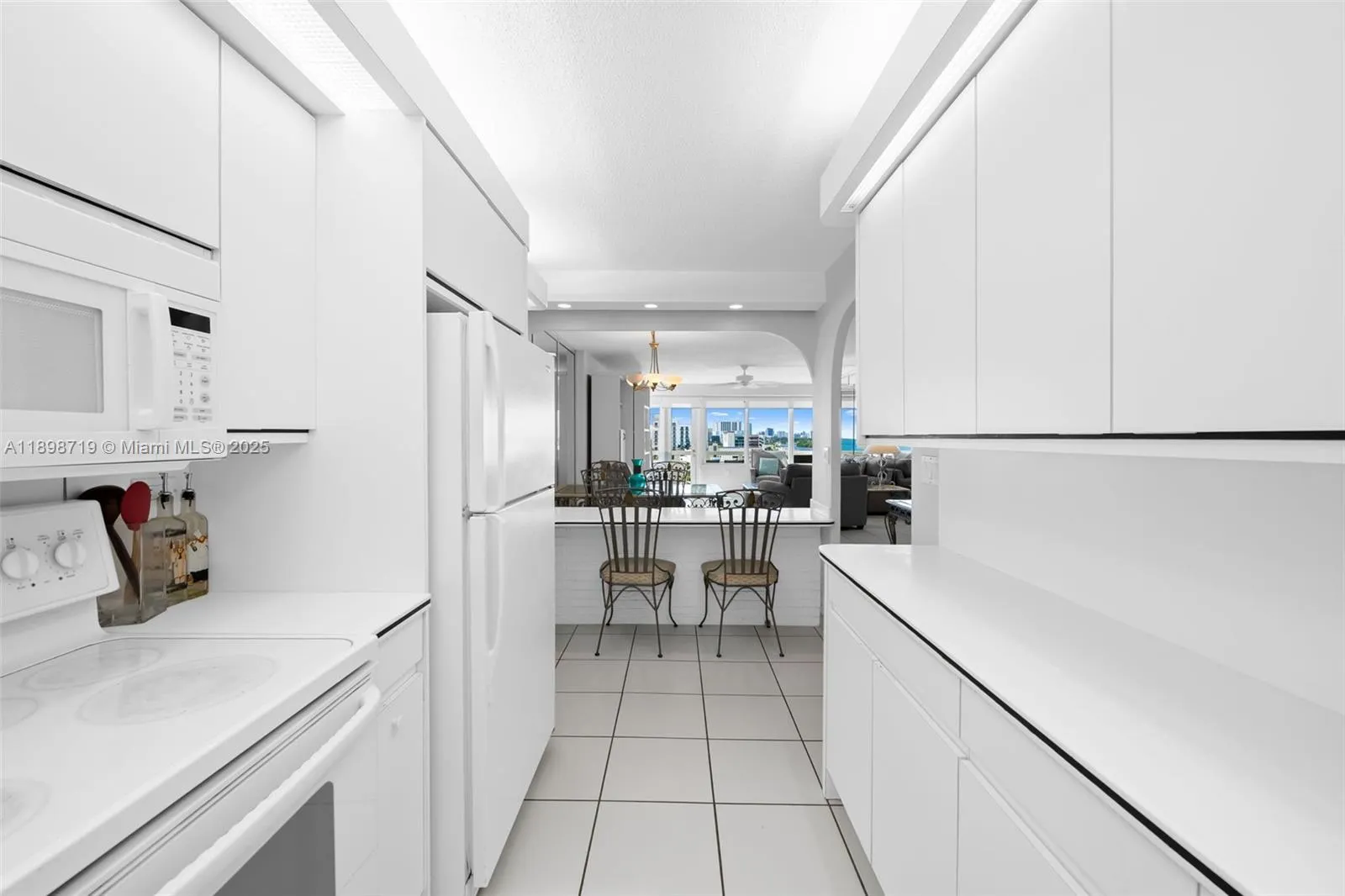 3111 N Ocean Dr, #812