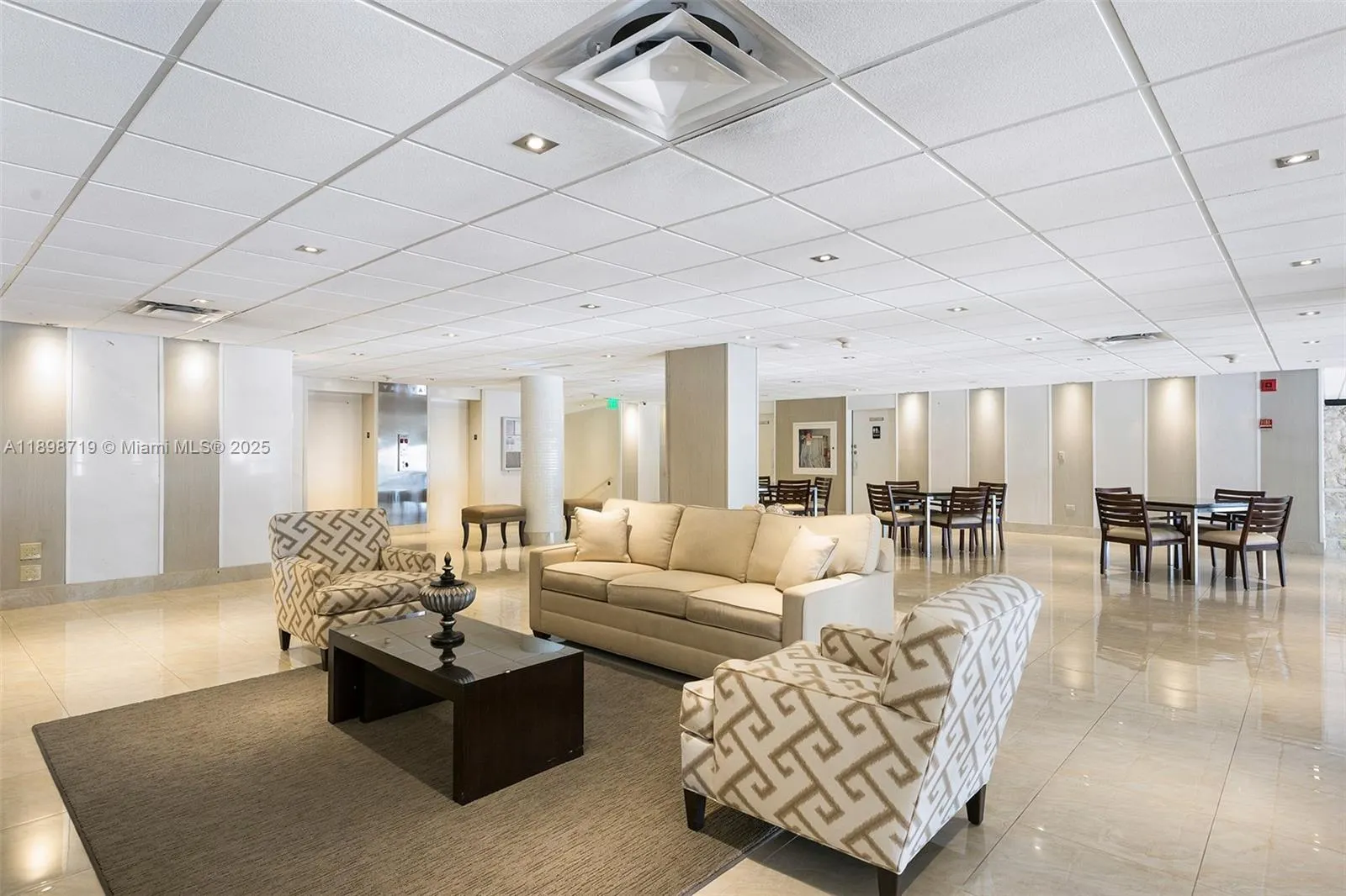 3111 N Ocean Dr, #812