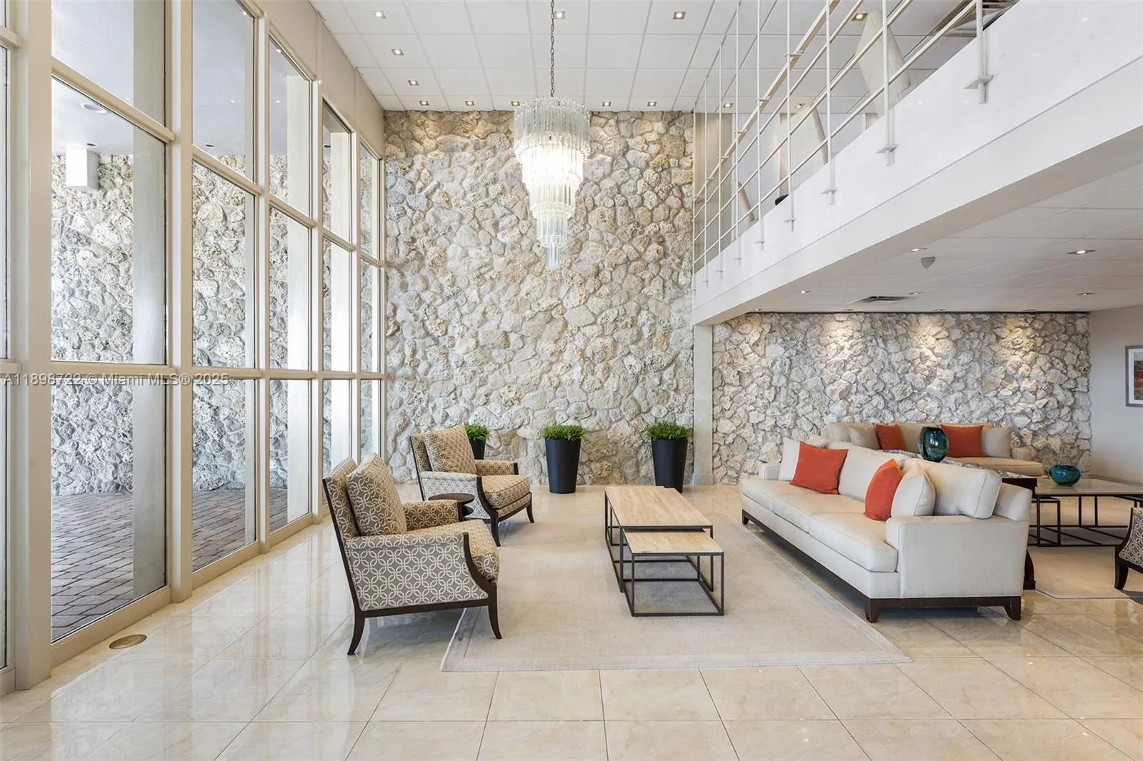3111 N Ocean Dr, #812