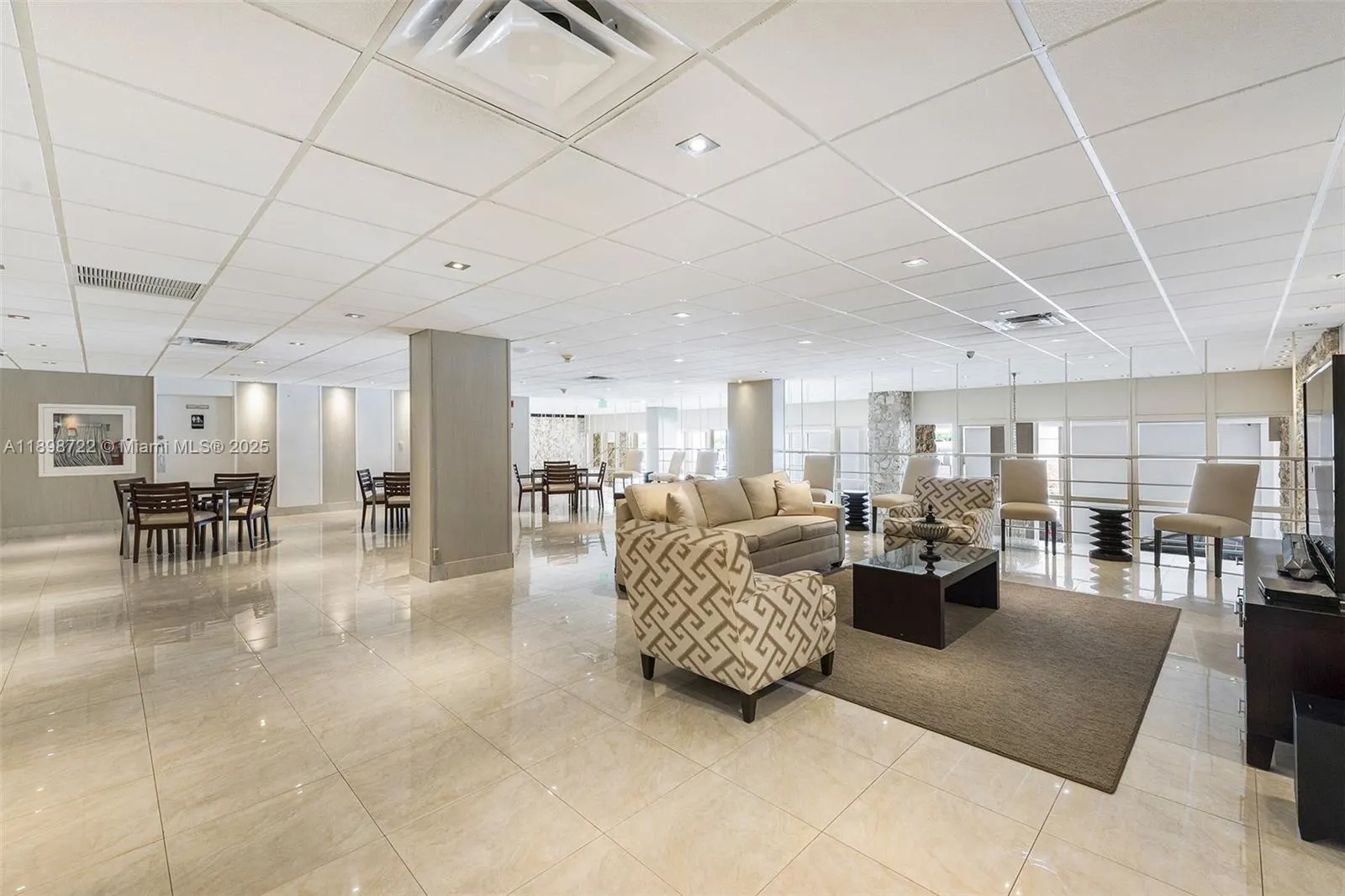 3111 N Ocean Dr, #812