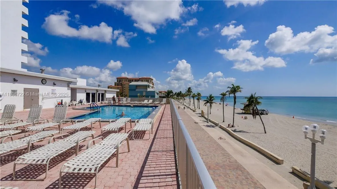 3111 N Ocean Dr, #812