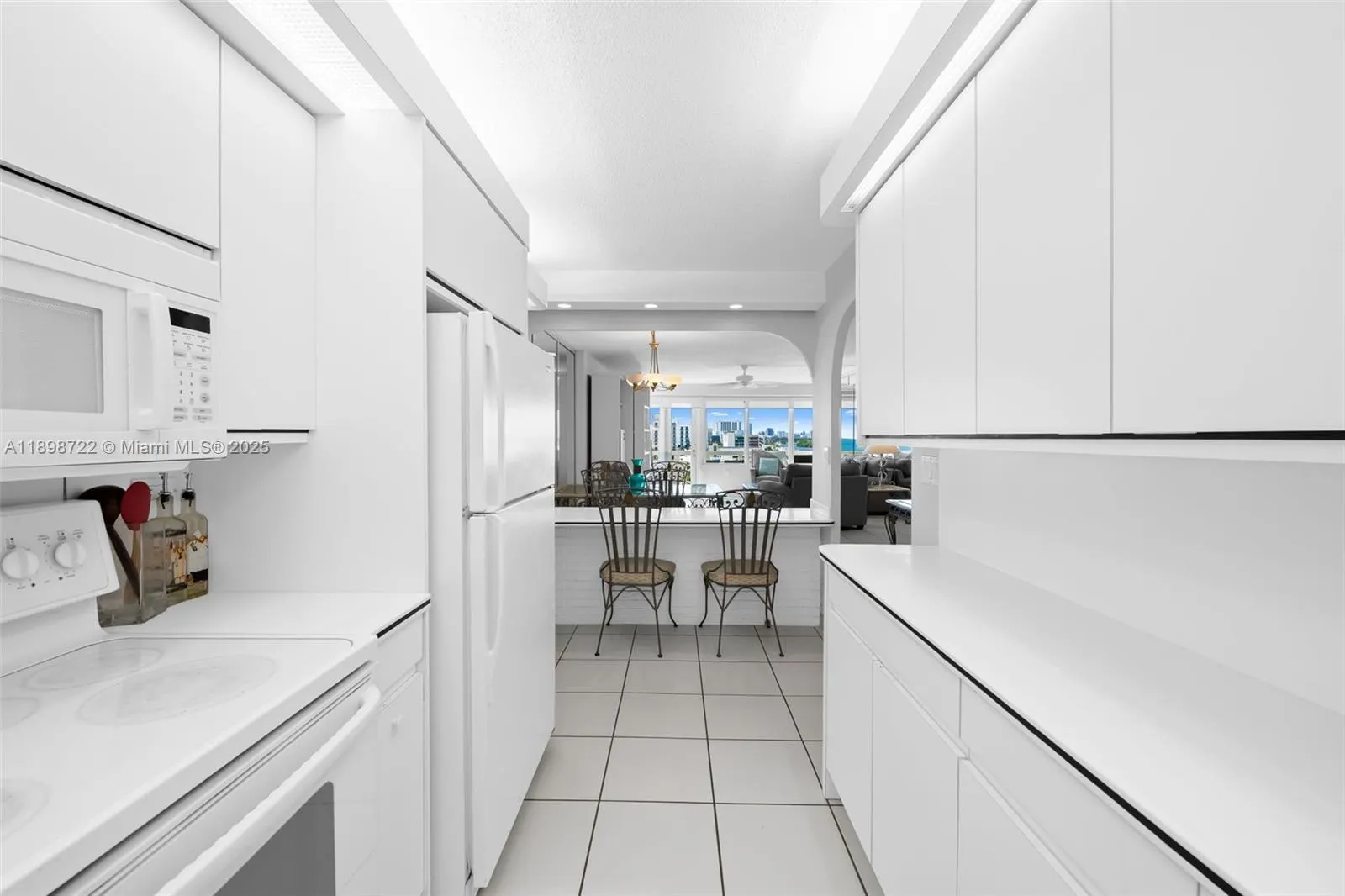 3111 N Ocean Dr, #812