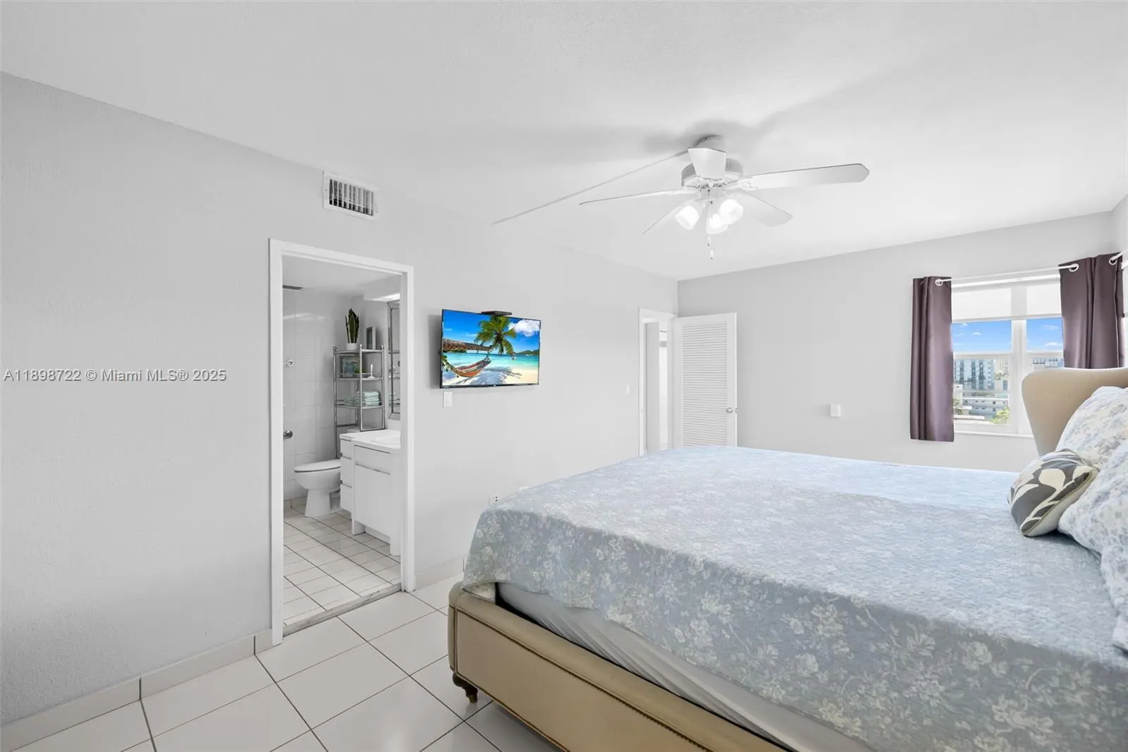 3111 N Ocean Dr, #812