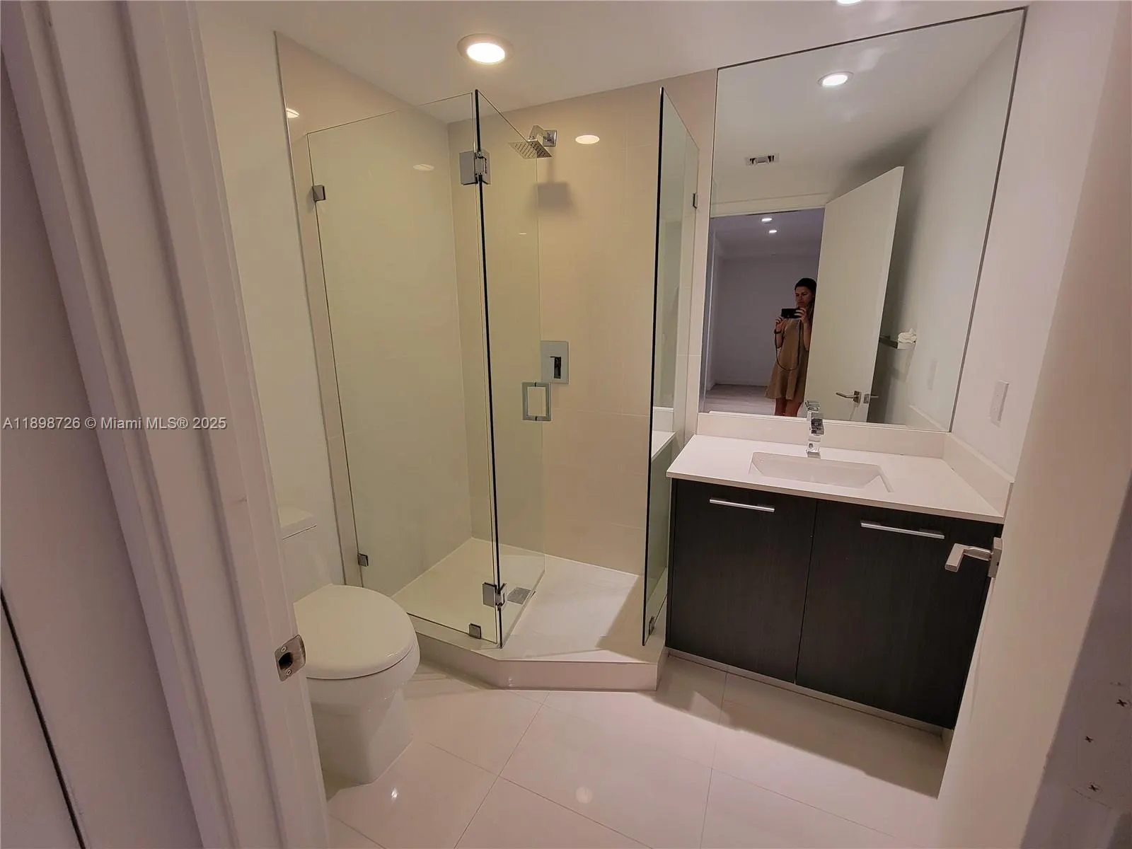 45 SW 9th St, #3404
