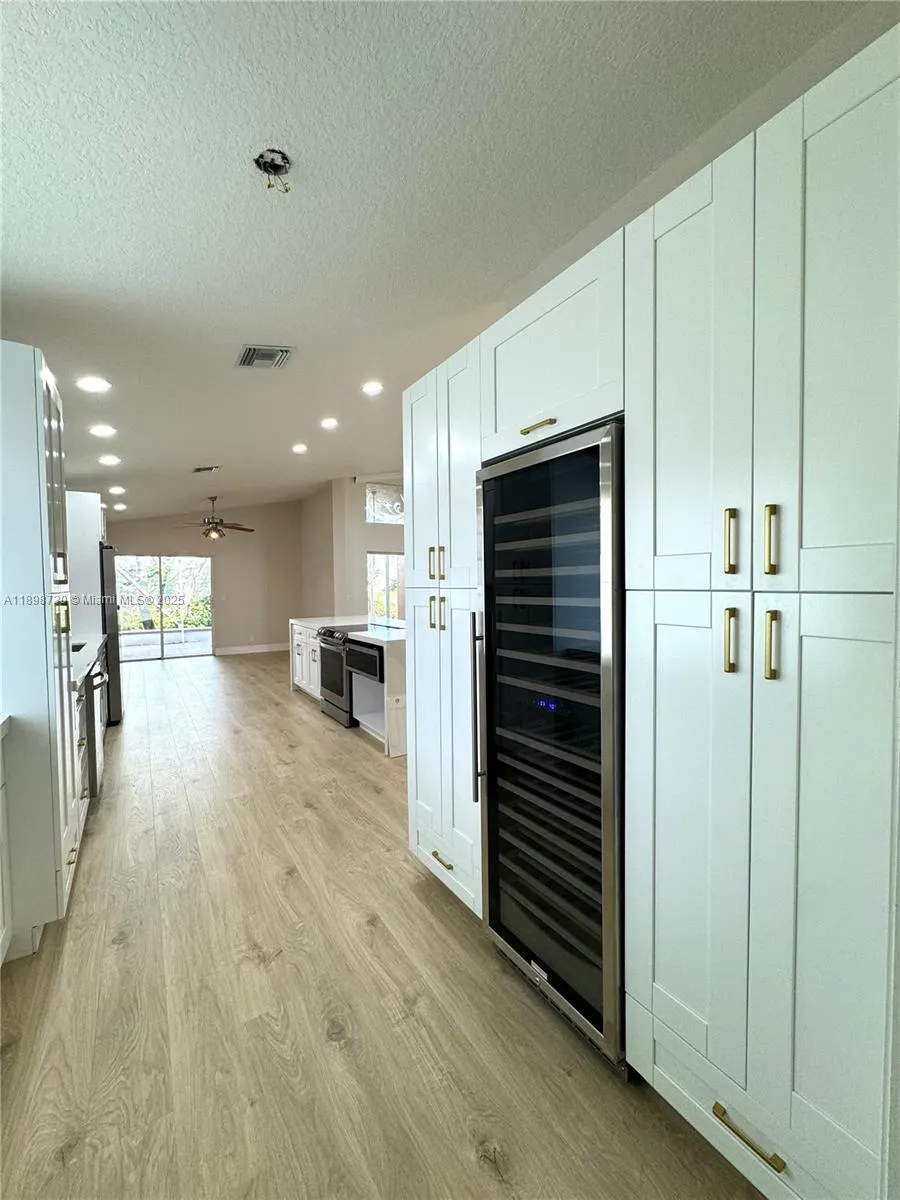 7633 Trapani Ln