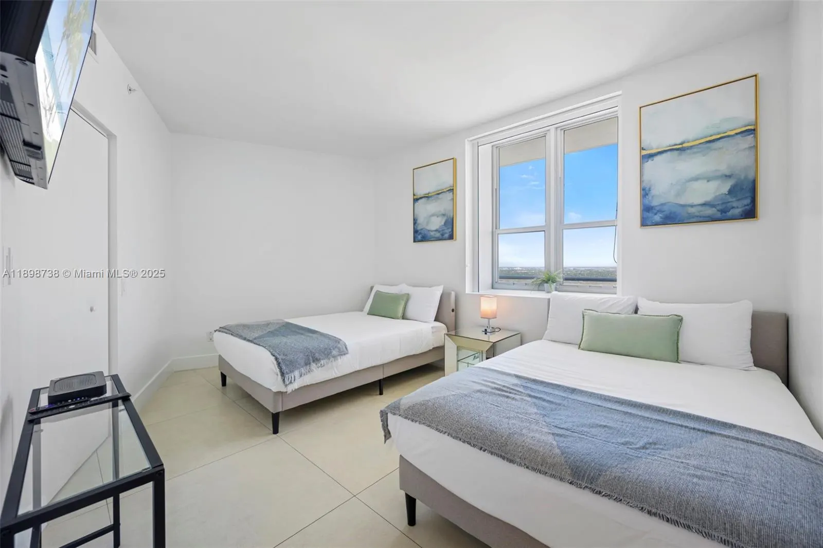 4111 S Ocean Dr, #3002