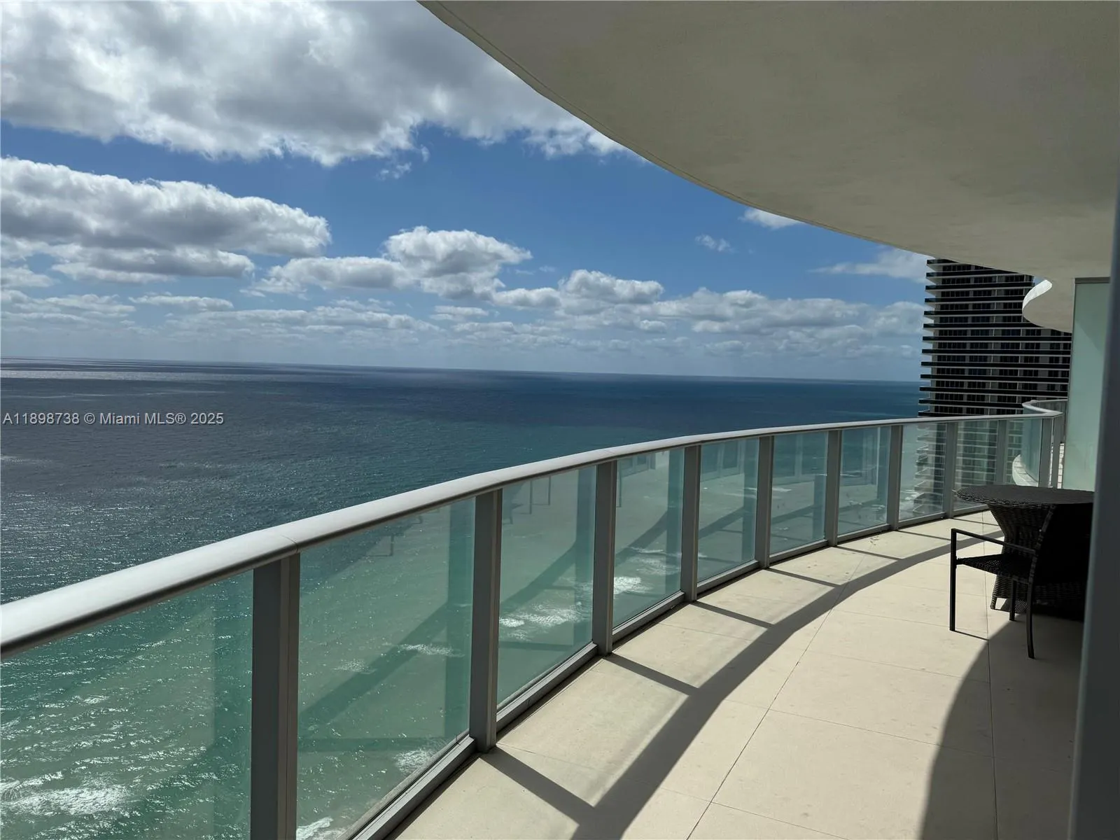 4111 S Ocean Dr, #3002
