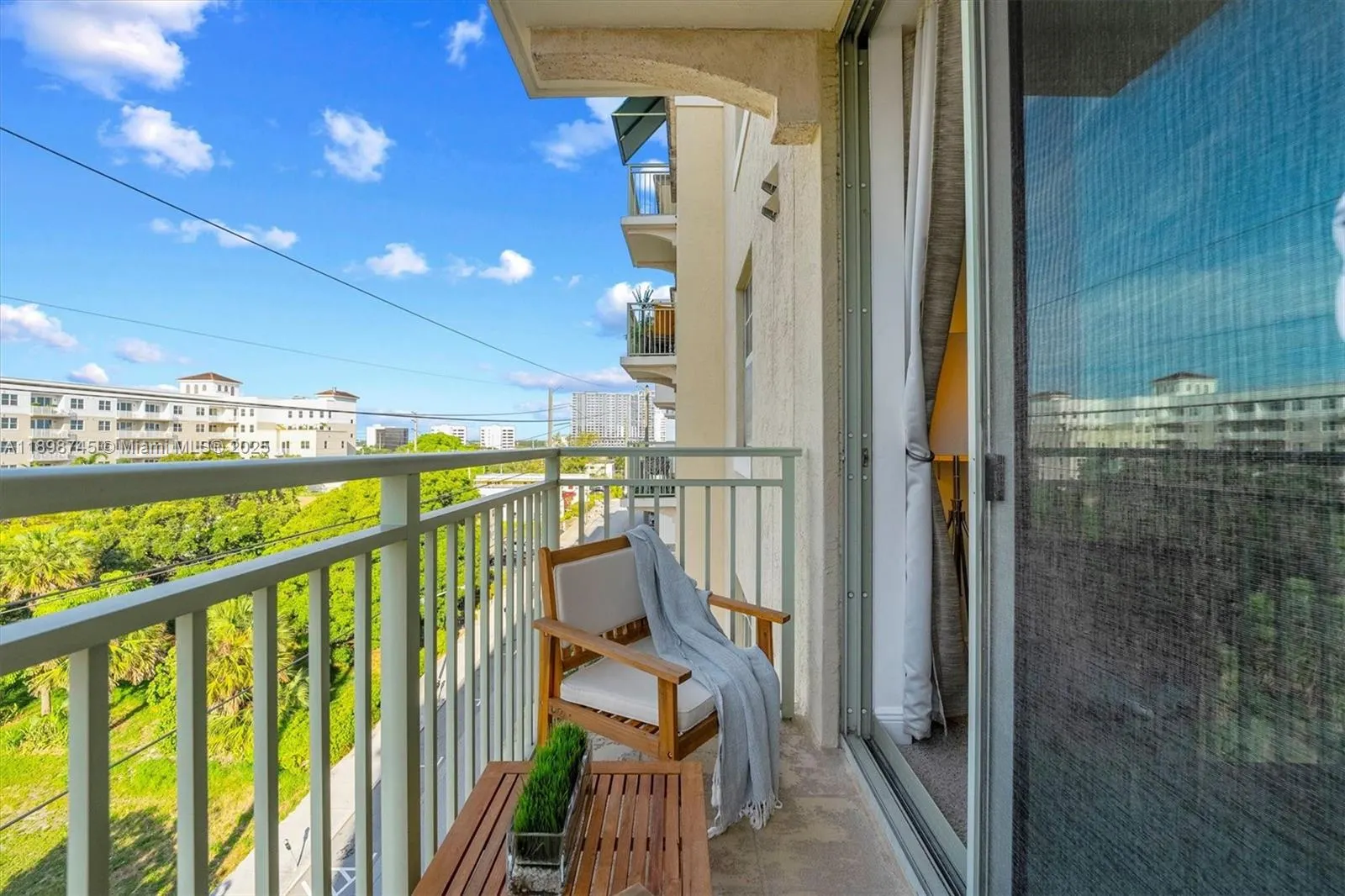 610 Clematis St, #628