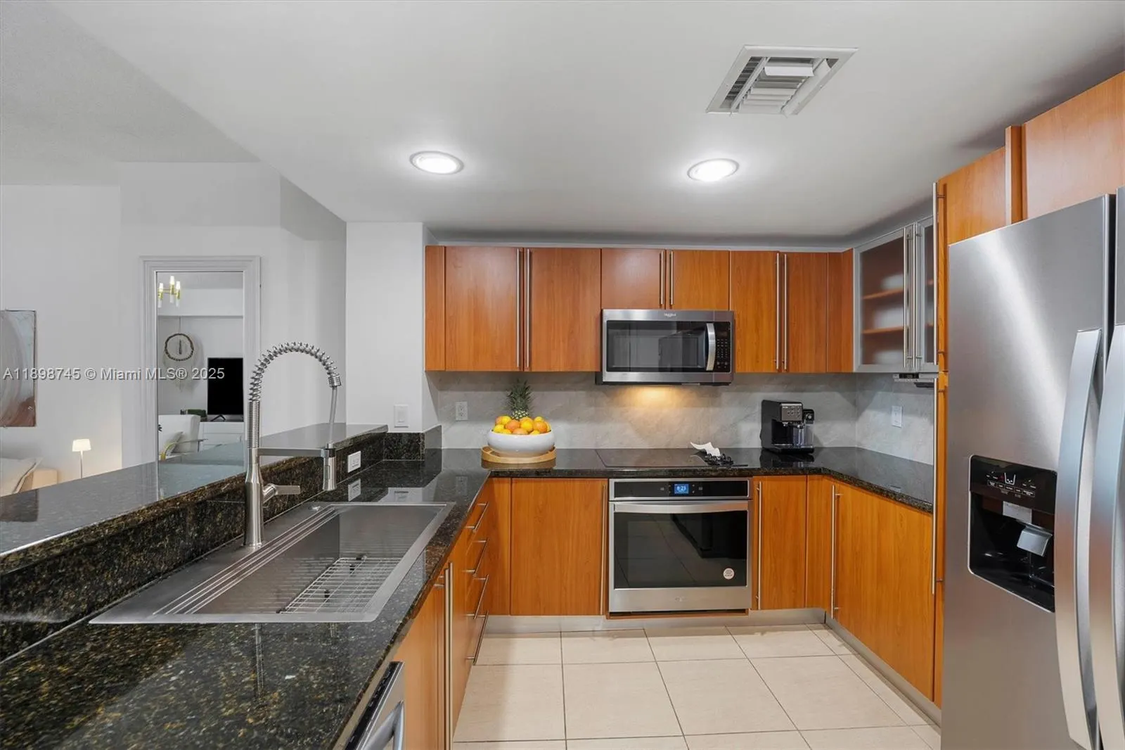 610 Clematis St, #628