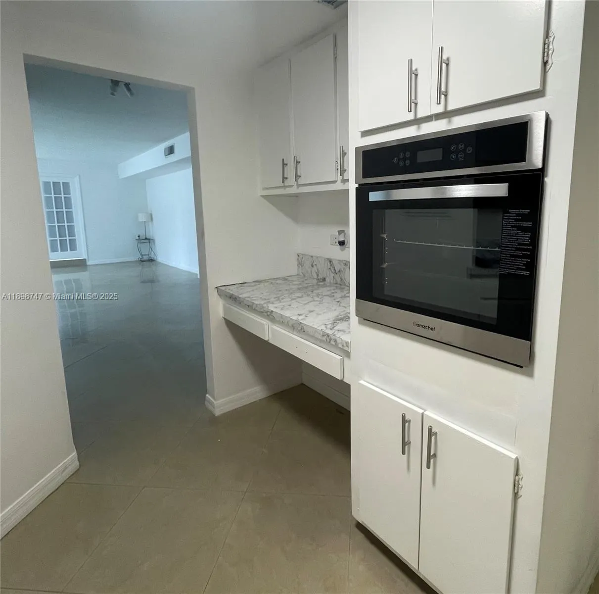 801 Brickell Bay Dr, #871