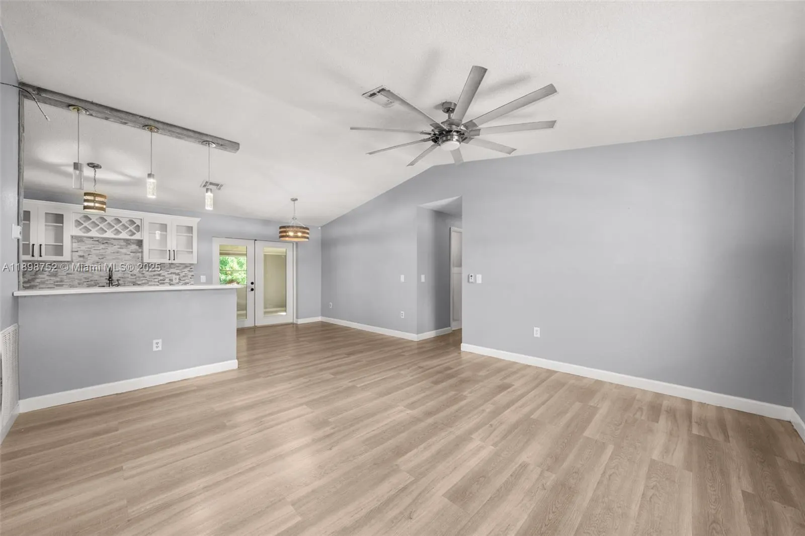 4912 whiting