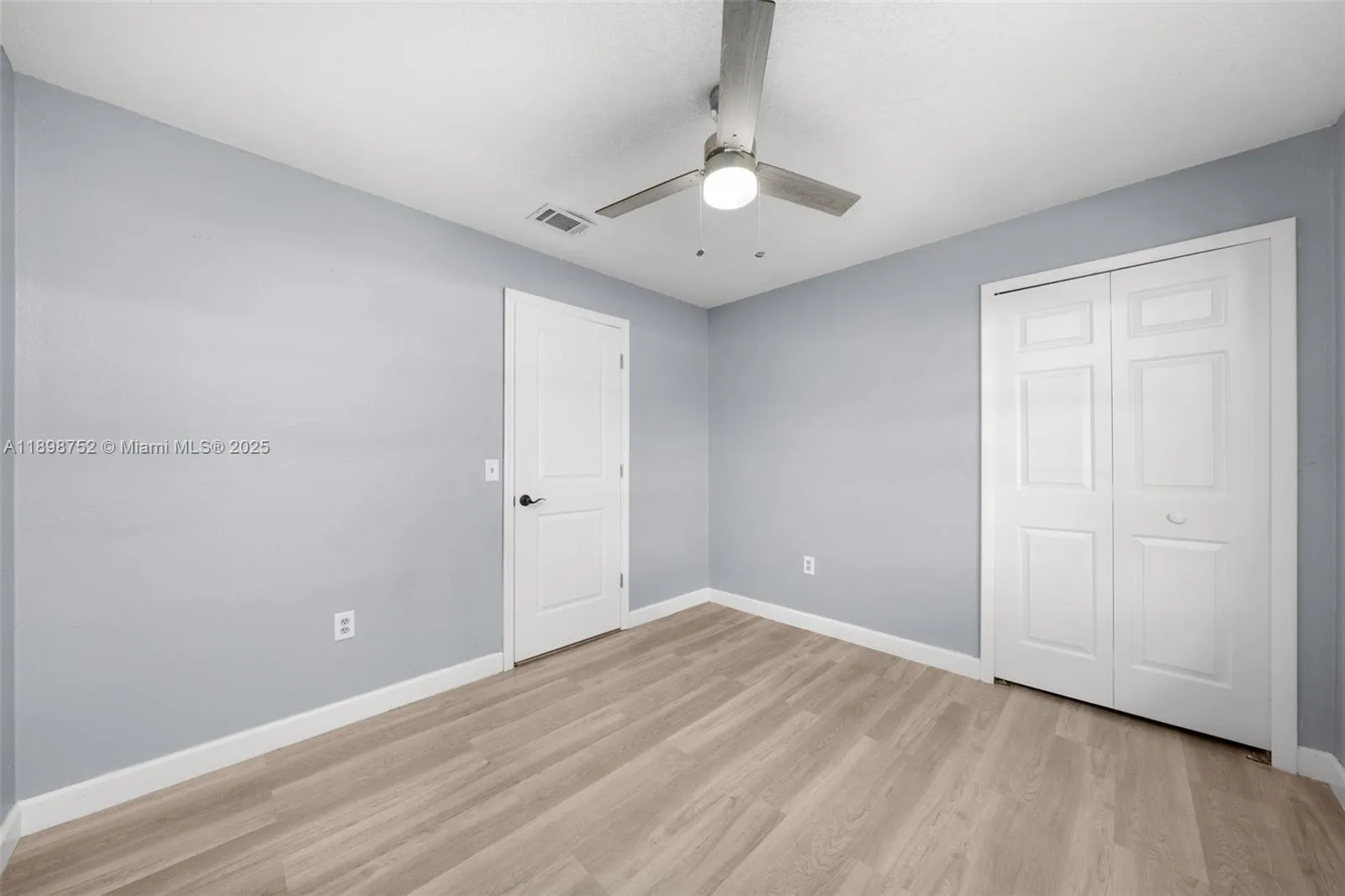 4912 whiting