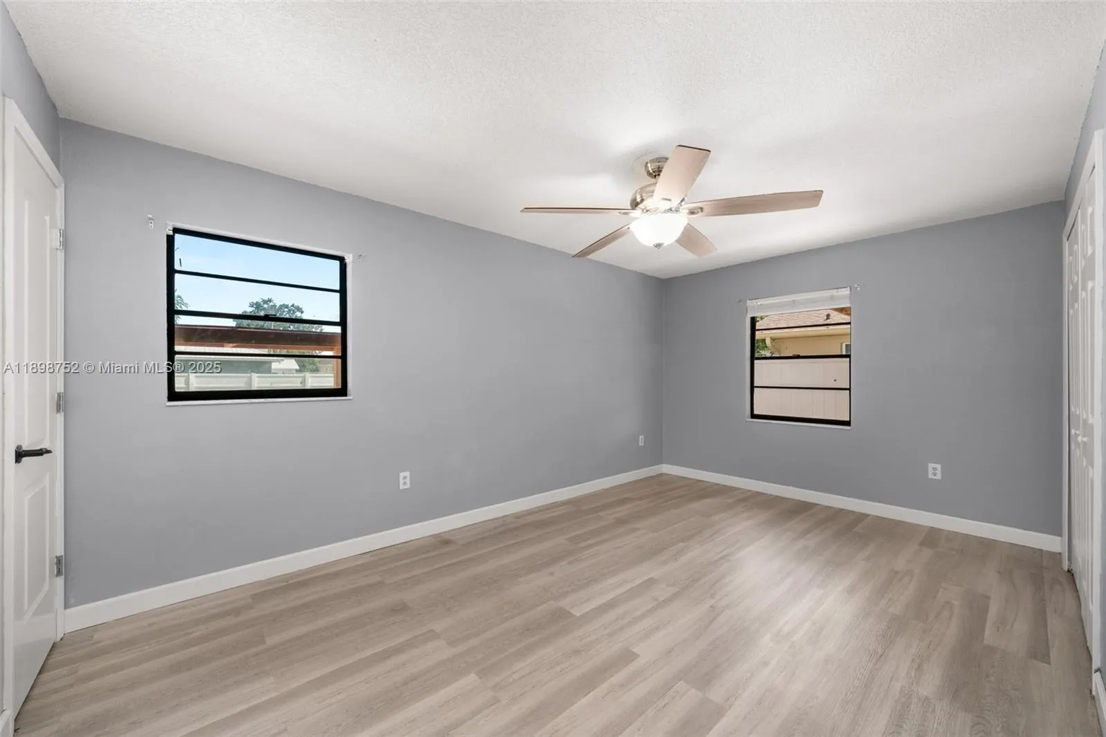 4912 whiting