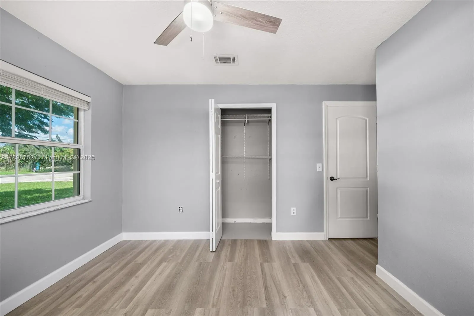 4912 whiting