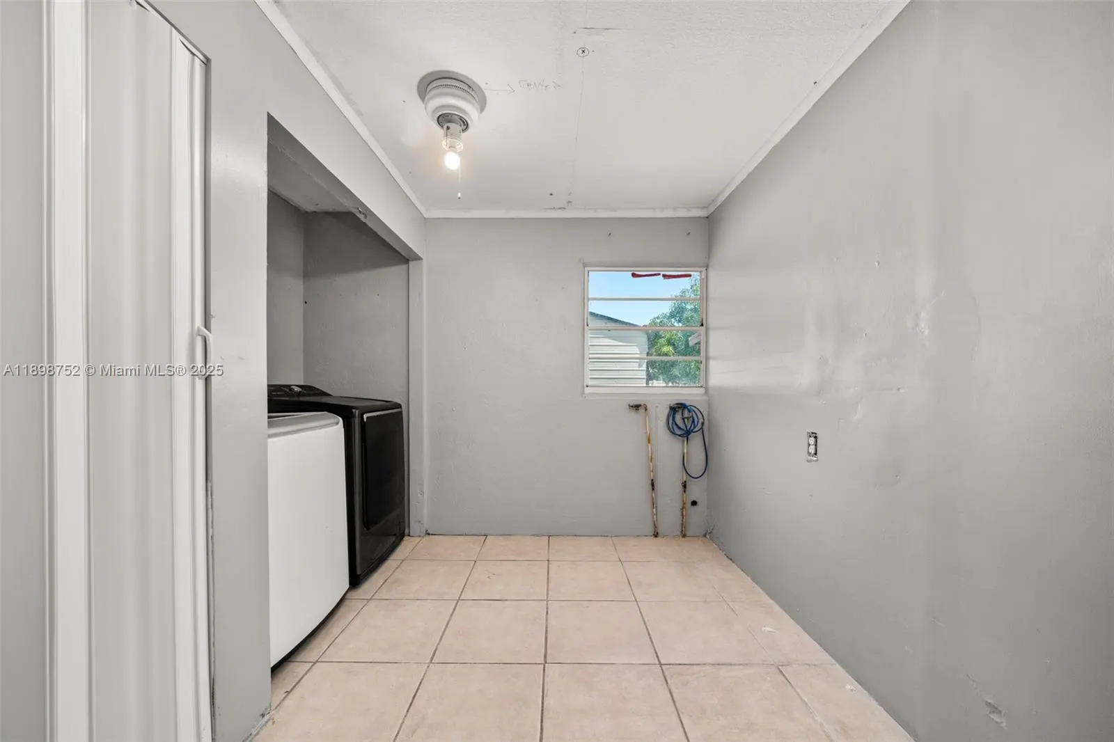 4912 whiting