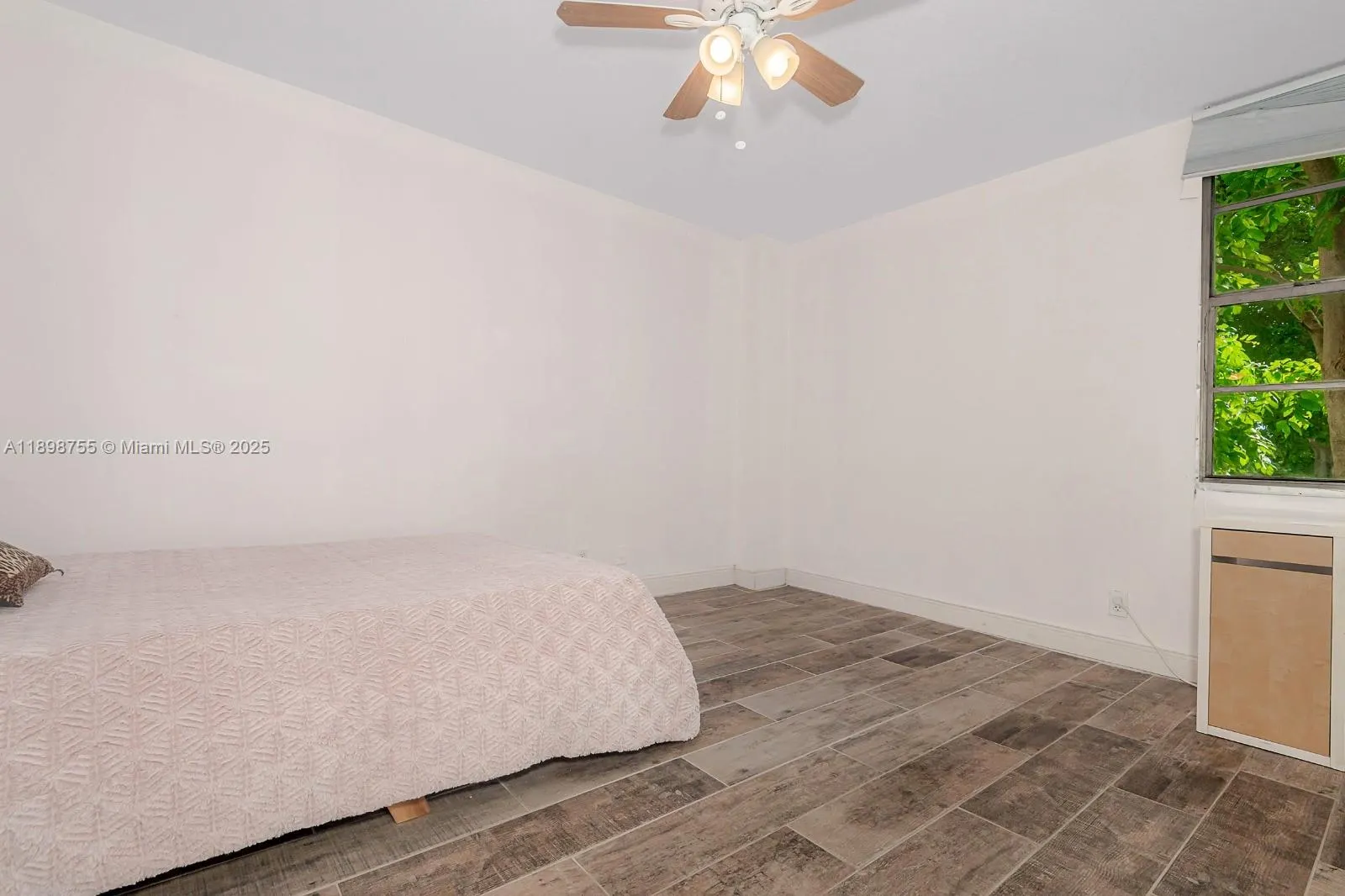 3401 N Country Club Dr, #117