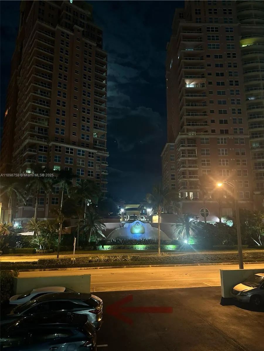 2121 N Ocean Blvd, #7