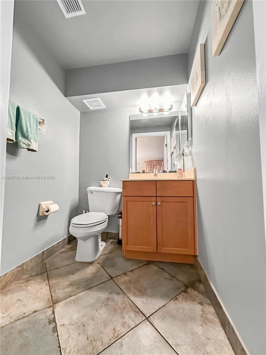 1462 Running Oak Ct