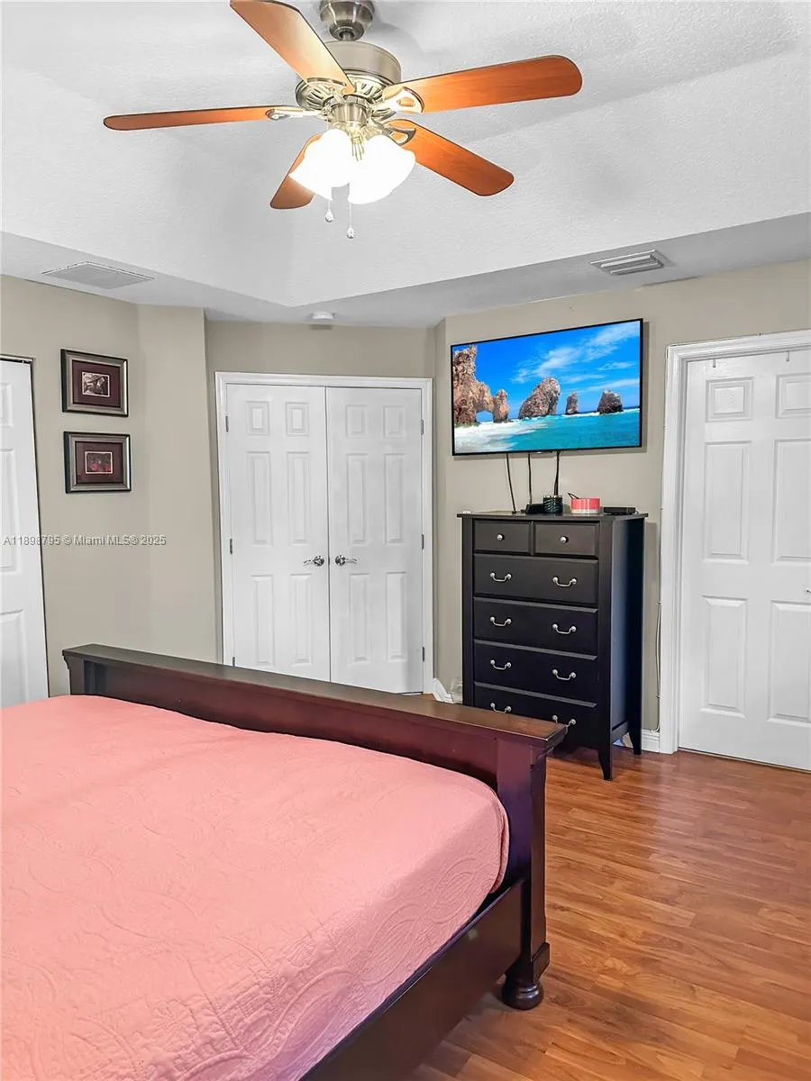 1462 Running Oak Ct