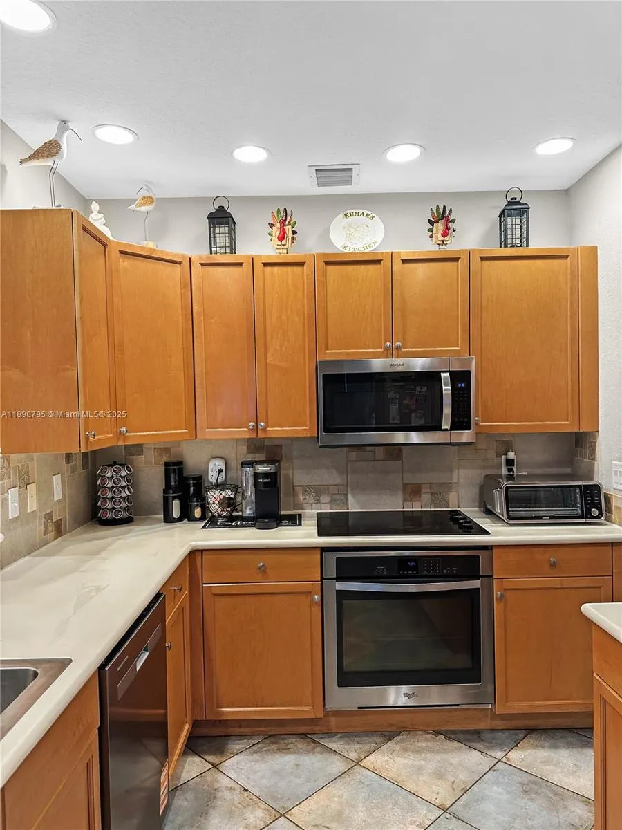 1462 Running Oak Ct