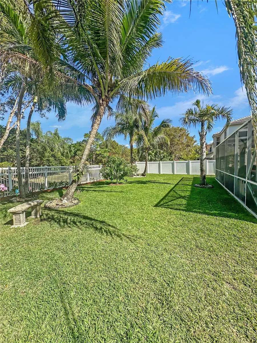 1462 Running Oak Ct